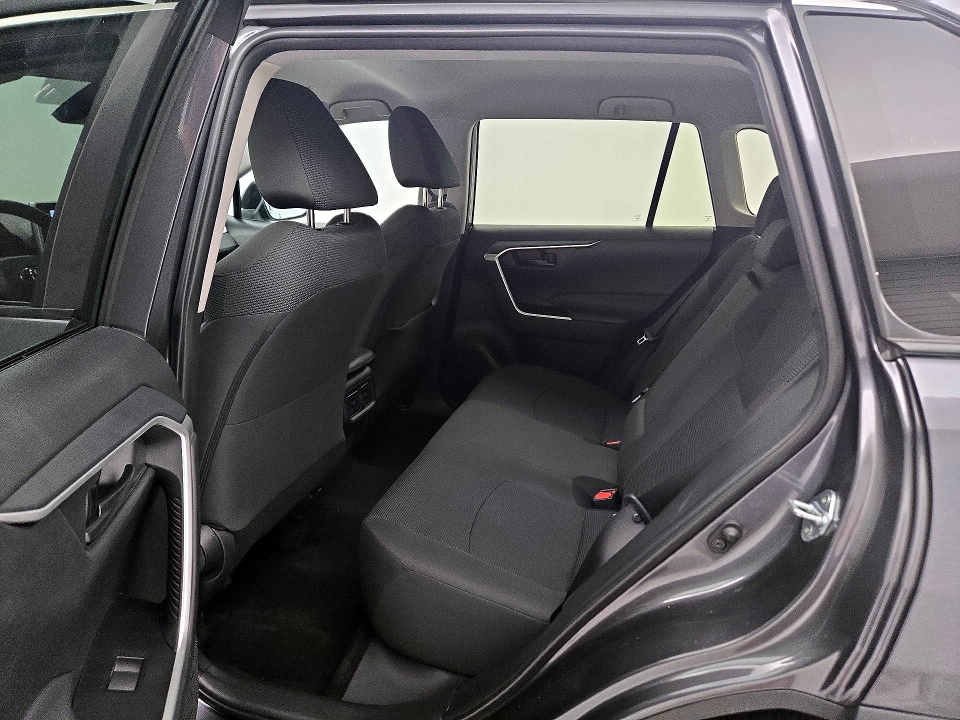 Thumbnail: 2025 Toyota RAV4 - 20