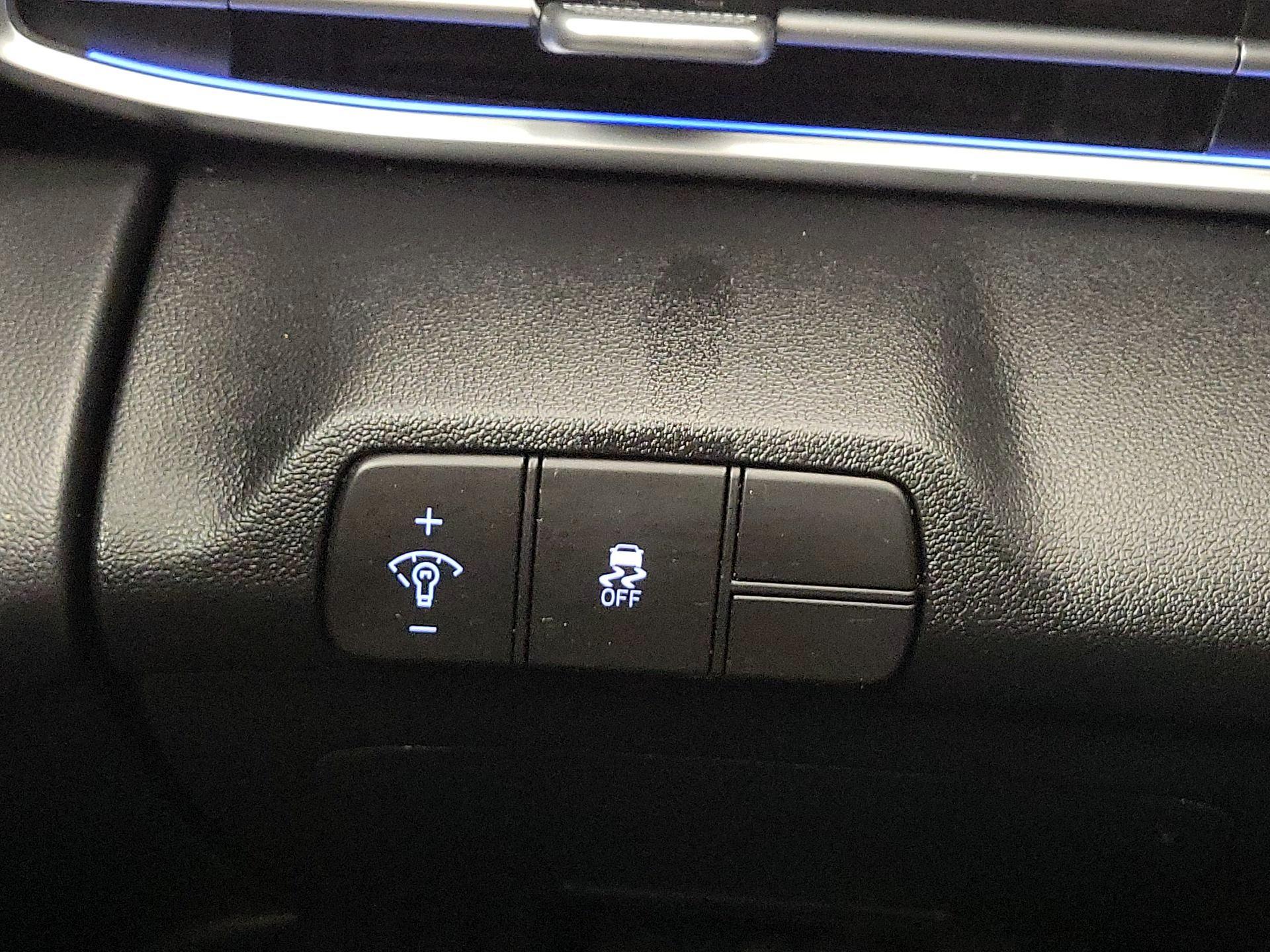 Thumbnail: 2024 Hyundai Elantra - 13