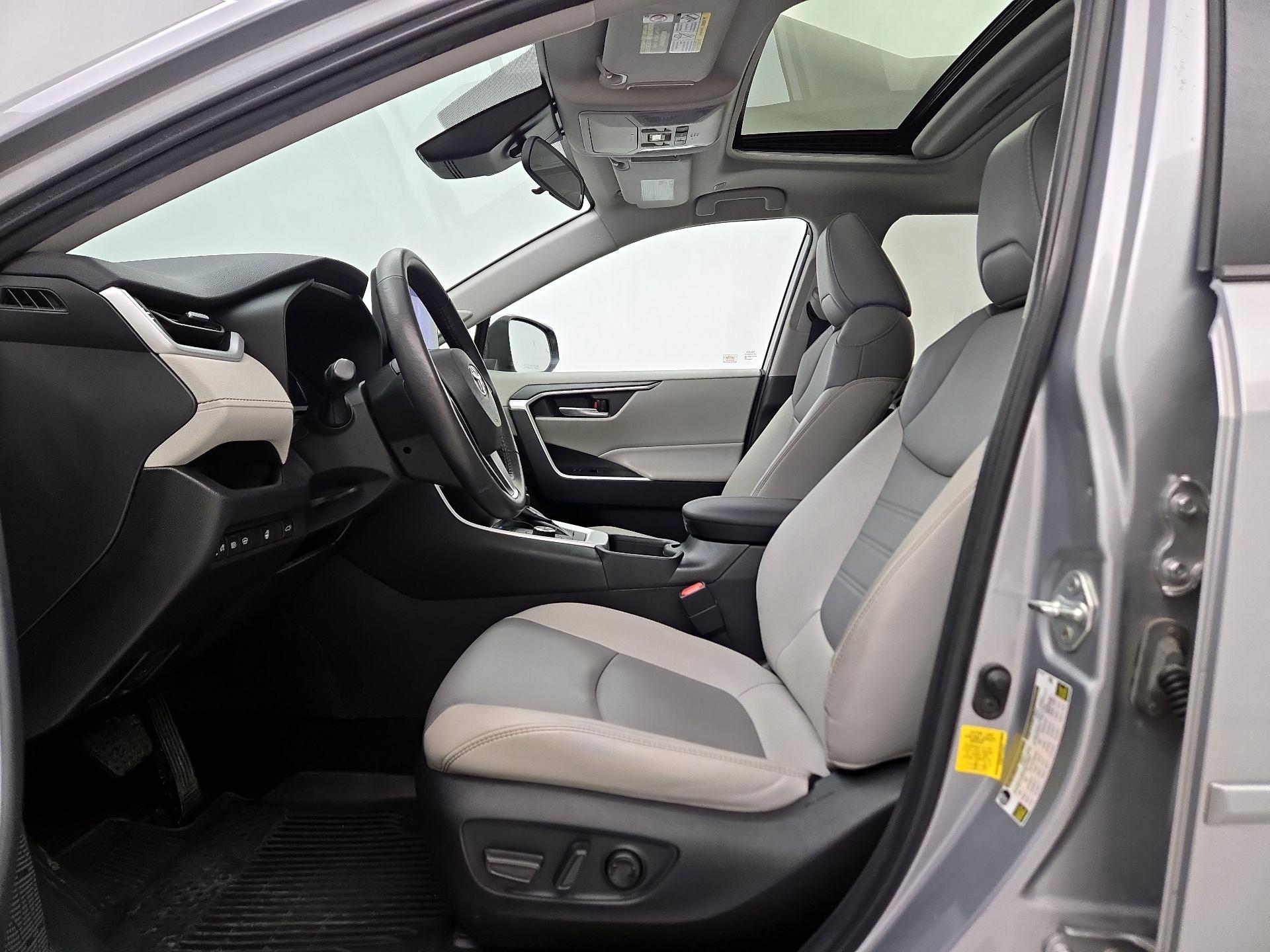 Thumbnail: 2023 Toyota RAV4 - 11