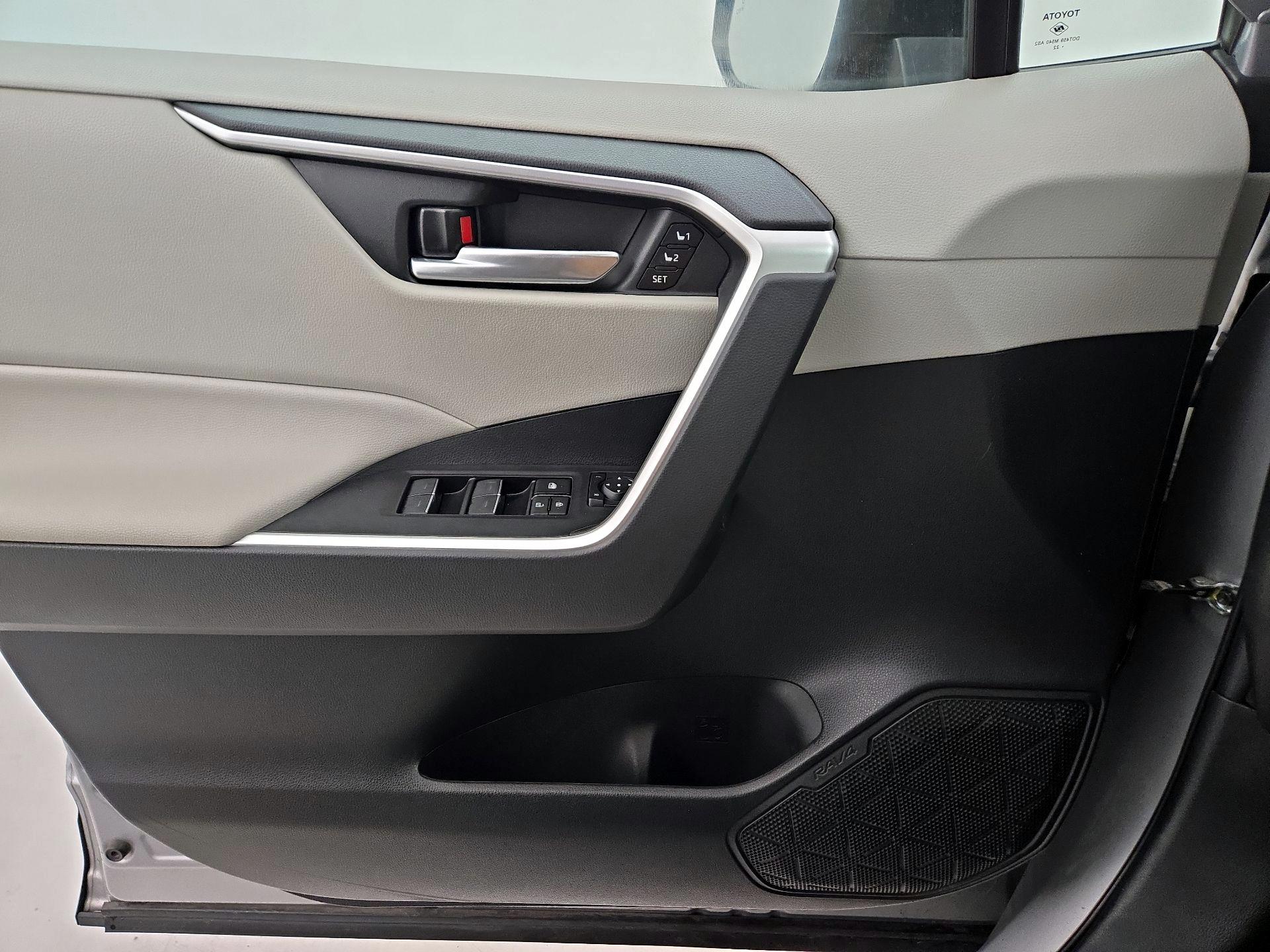 Thumbnail: 2023 Toyota RAV4 - 12