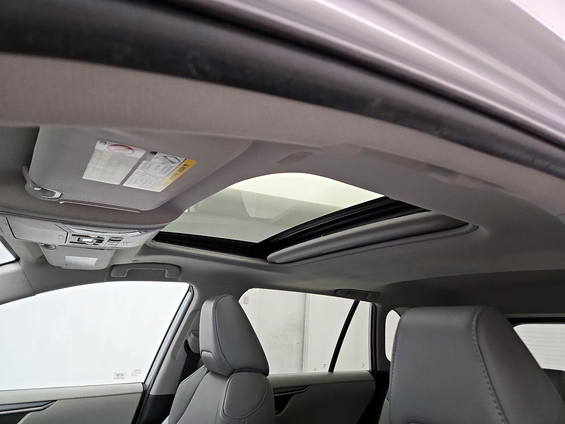 Thumbnail: 2023 Toyota RAV4 - 19