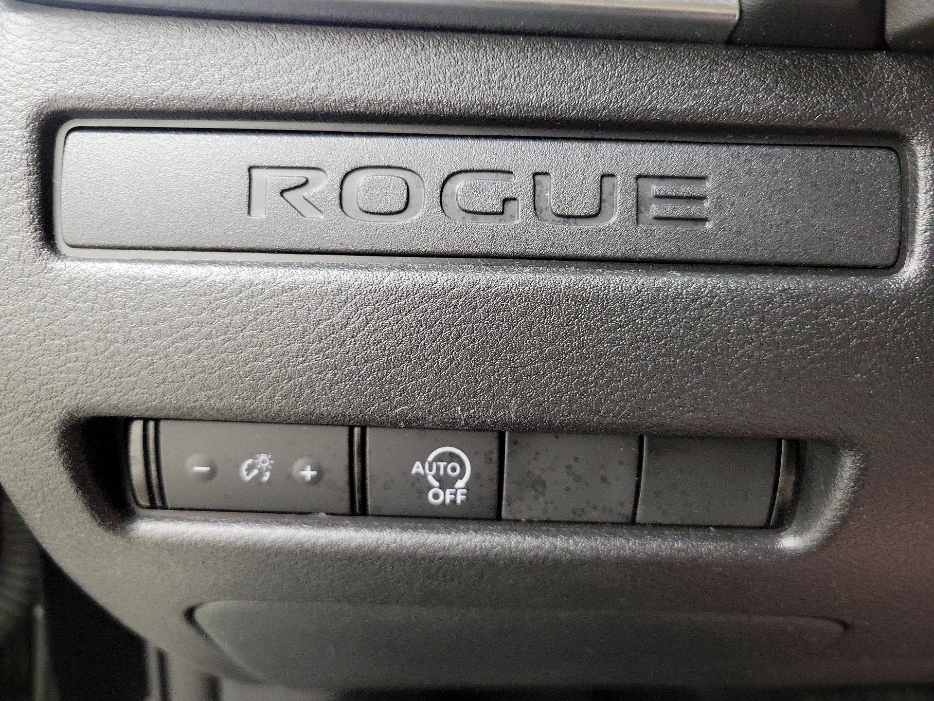 Thumbnail: 2023 Nissan Rogue - 13