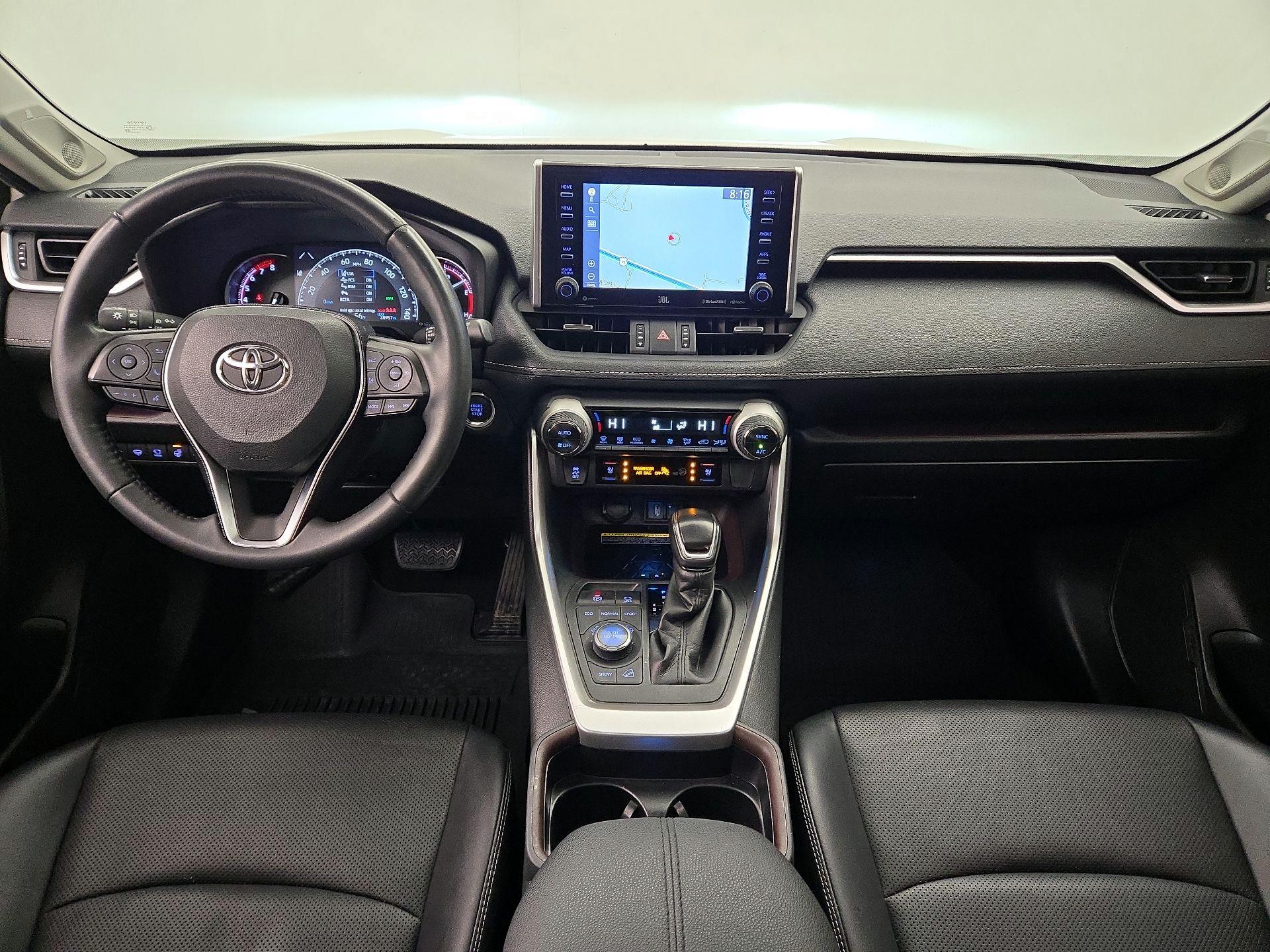 Thumbnail: 2020 Toyota RAV4 - 9