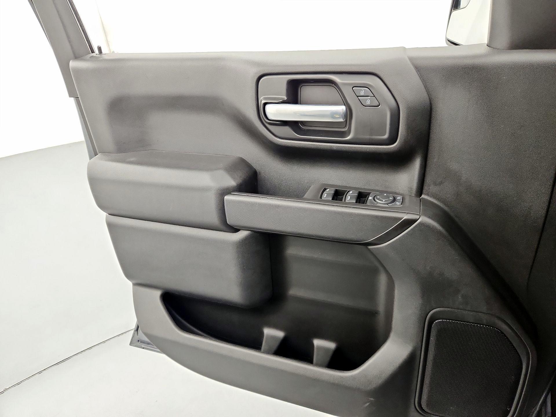 Thumbnail: 2021 Chevrolet Silverado 1500 - 12