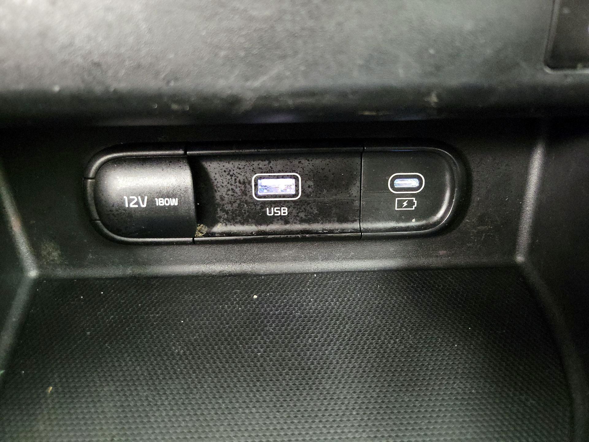 Thumbnail: 2024 Kia Seltos - 19