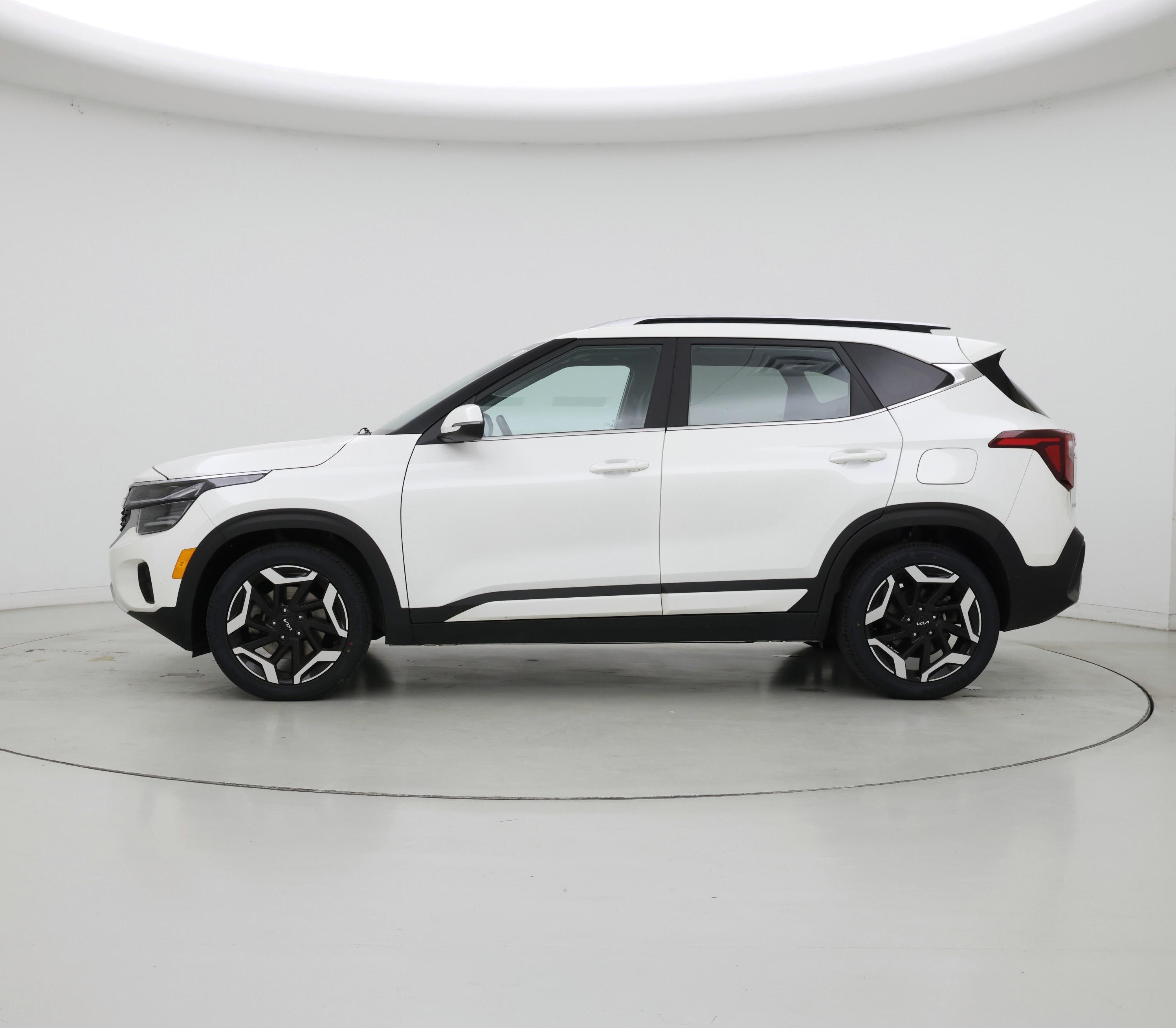 Thumbnail: 2024 Kia Seltos - 3