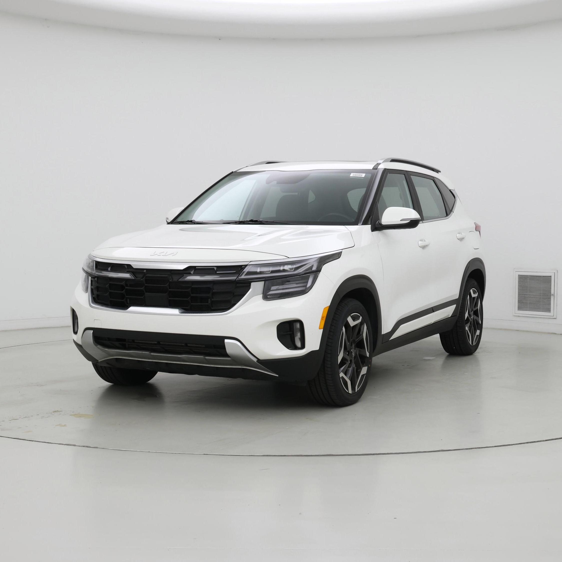 Thumbnail: 2024 Kia Seltos - 4