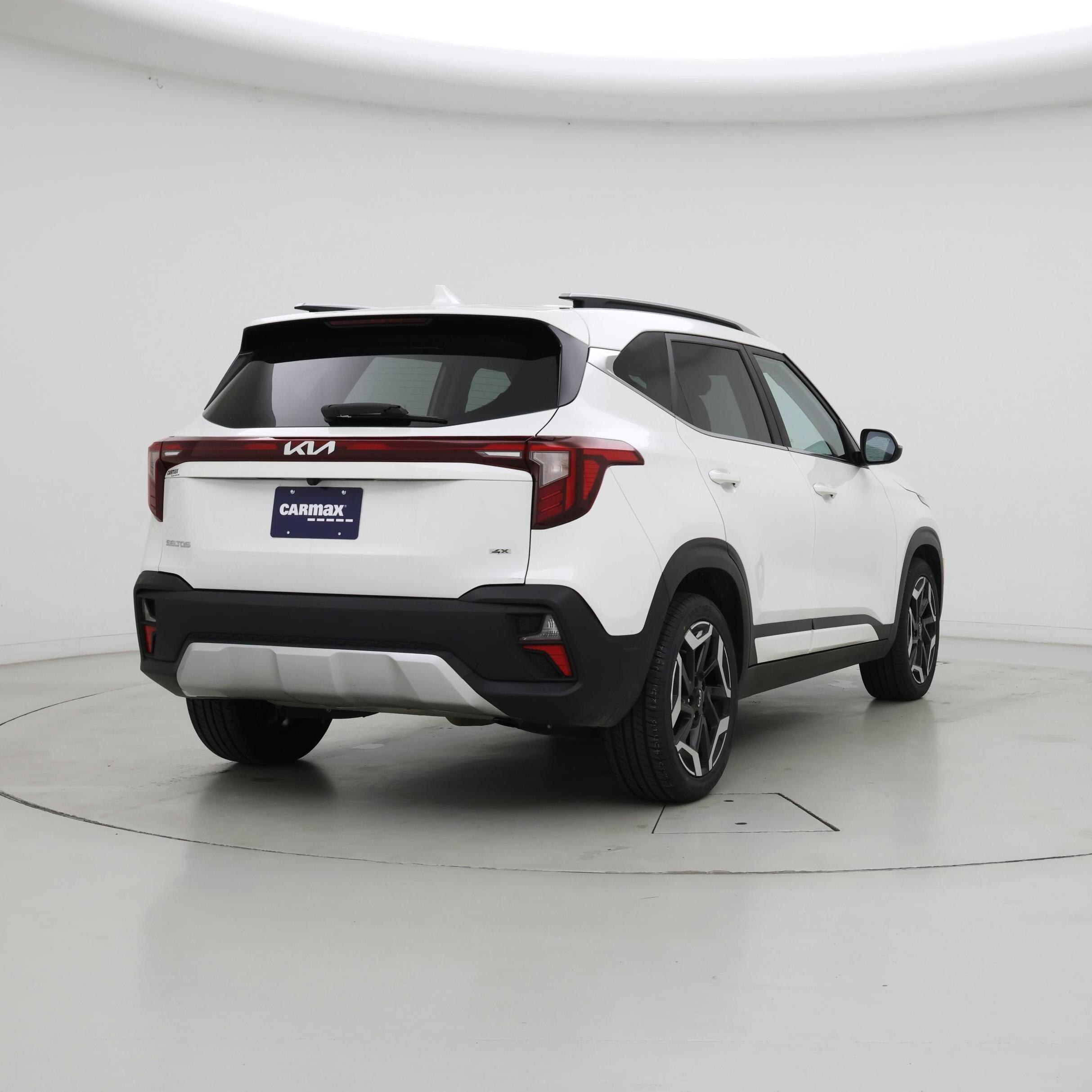 Thumbnail: 2024 Kia Seltos - 8