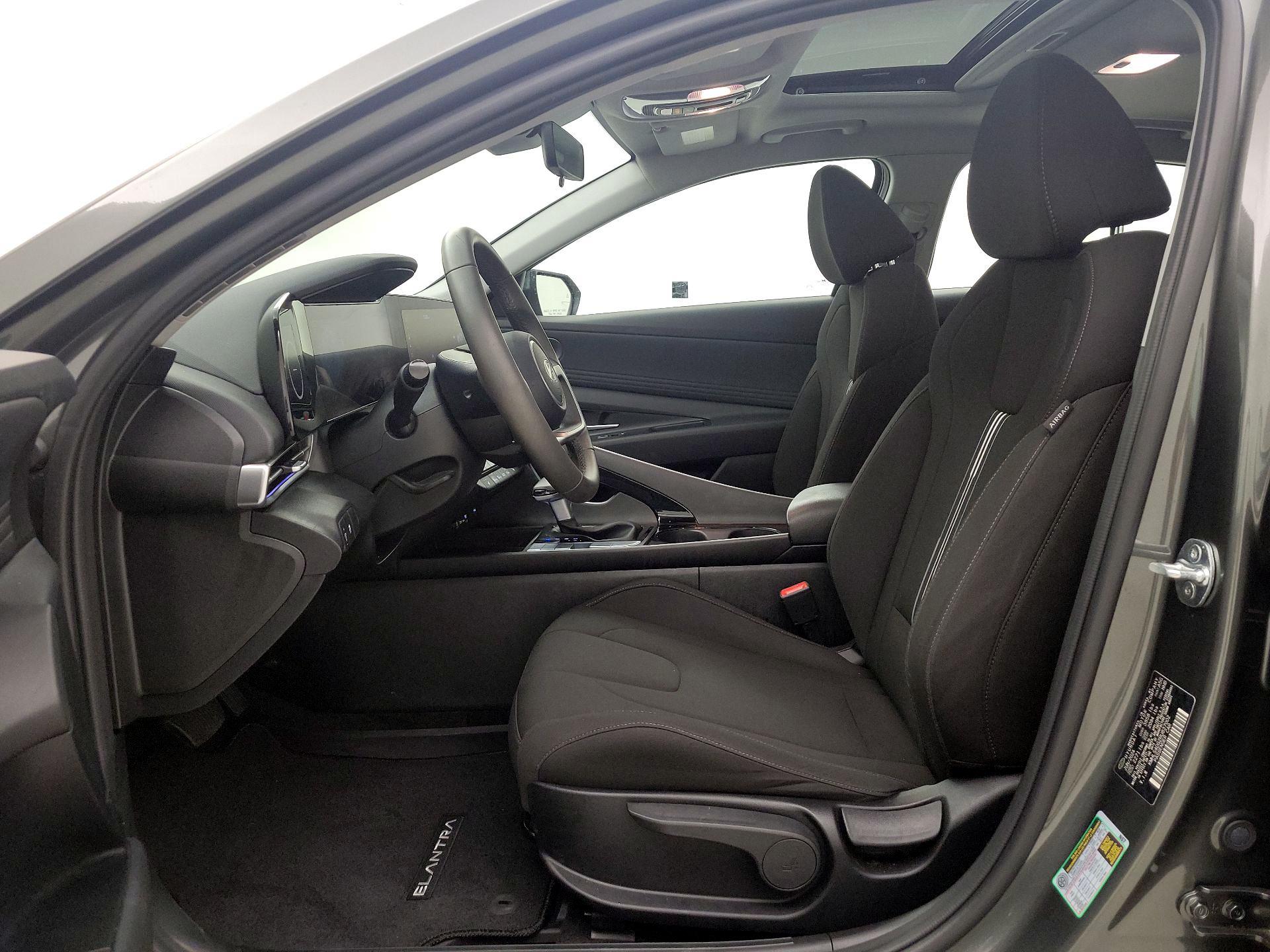 Thumbnail: 2024 Hyundai Elantra - 11