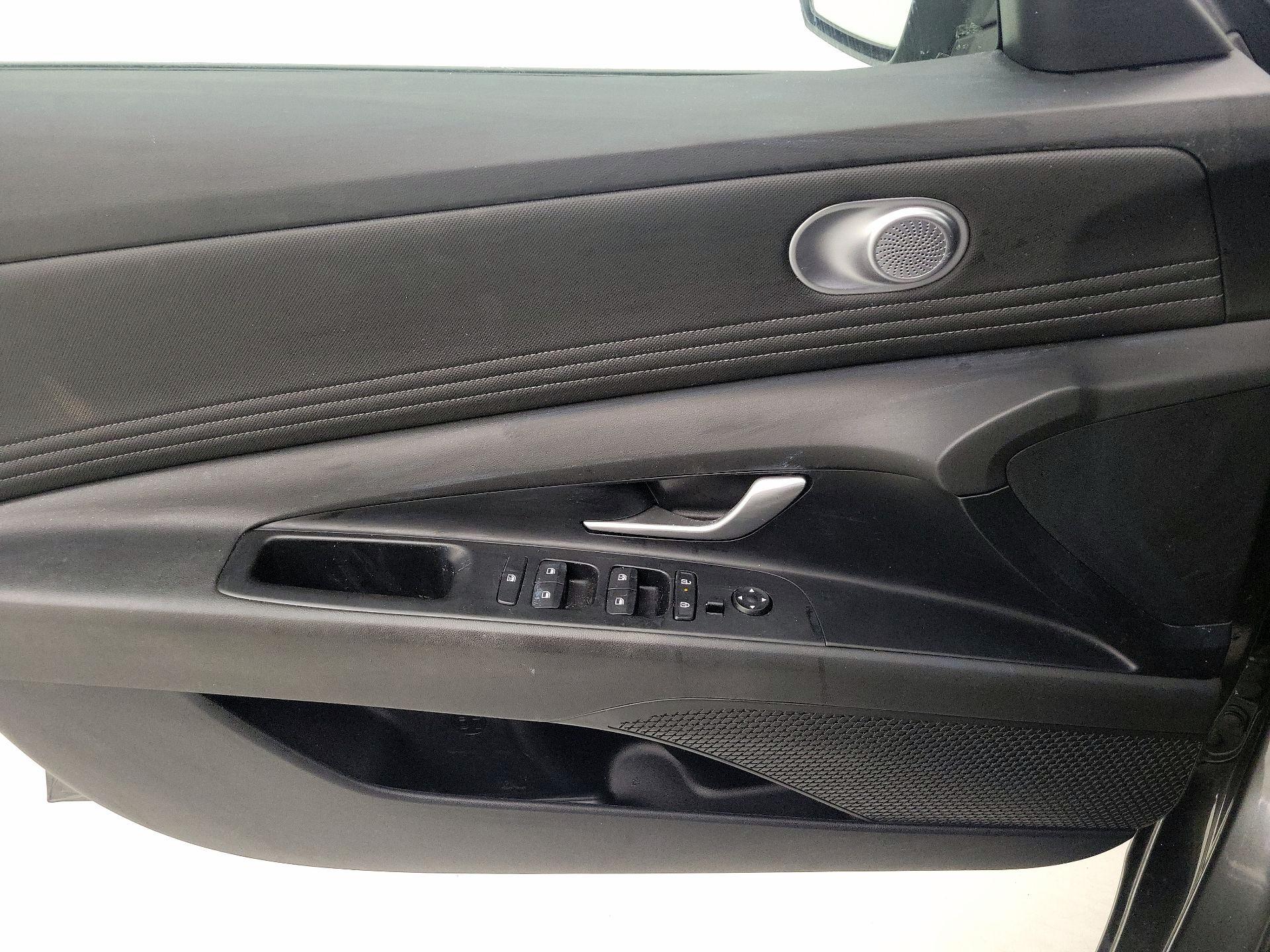 Thumbnail: 2024 Hyundai Elantra - 12