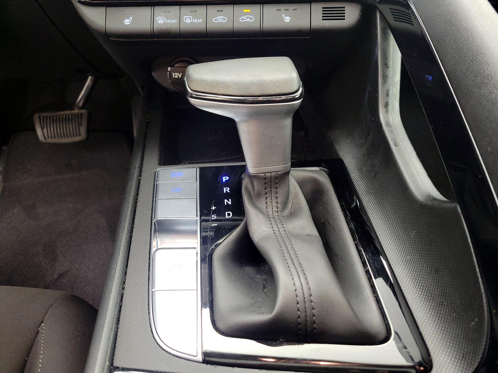 Thumbnail: 2024 Hyundai Elantra - 18