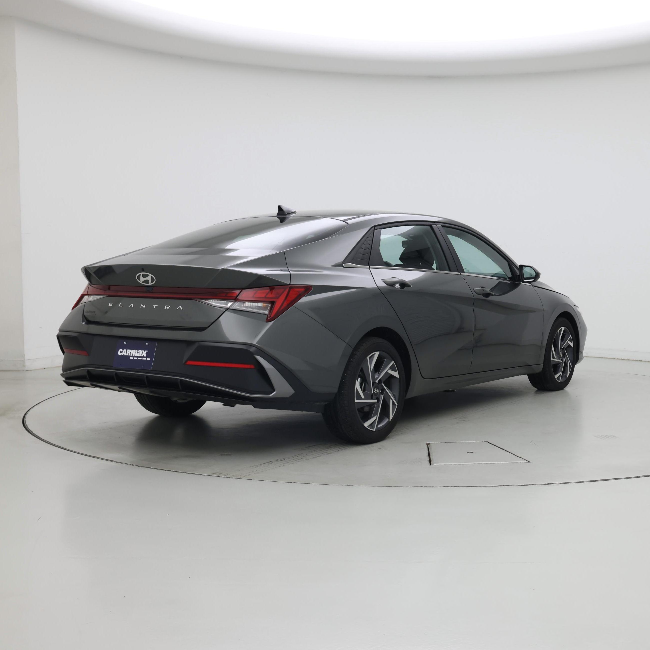 Thumbnail: 2024 Hyundai Elantra - 8