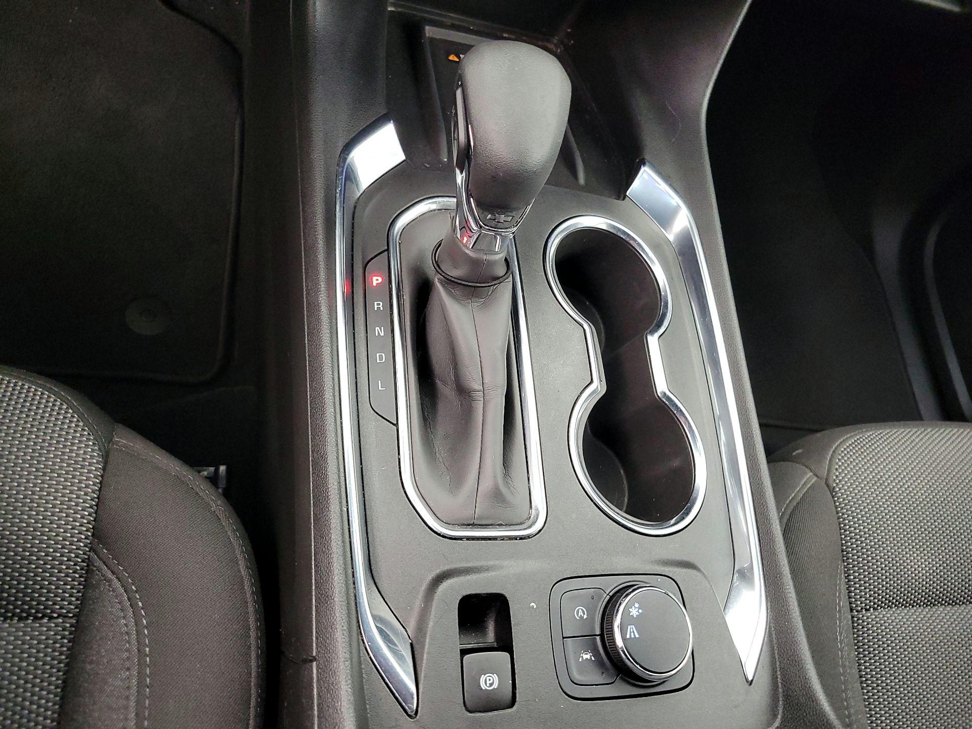 Thumbnail: 2023 Chevrolet Traverse - 17