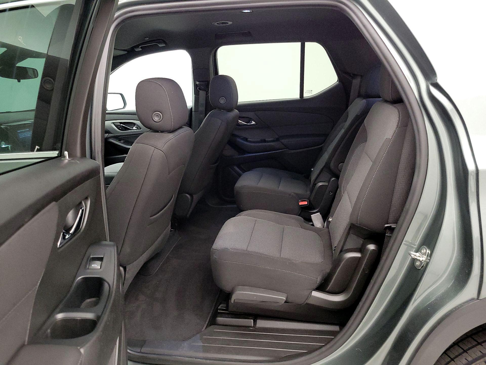 Thumbnail: 2023 Chevrolet Traverse - 19