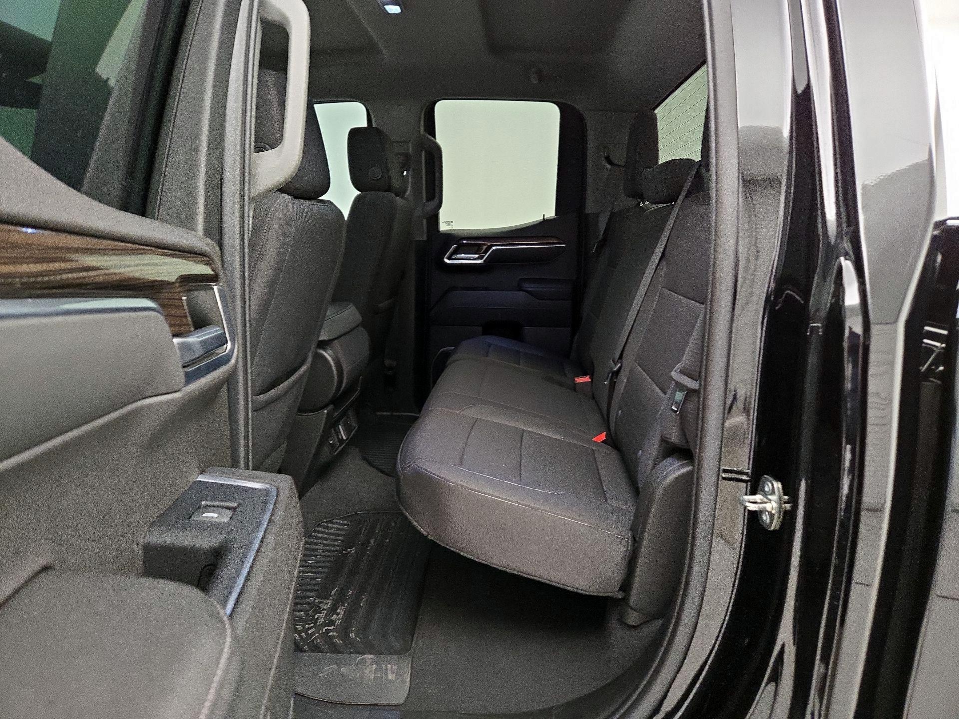 Thumbnail: 2023 Chevrolet Silverado 1500 - 19