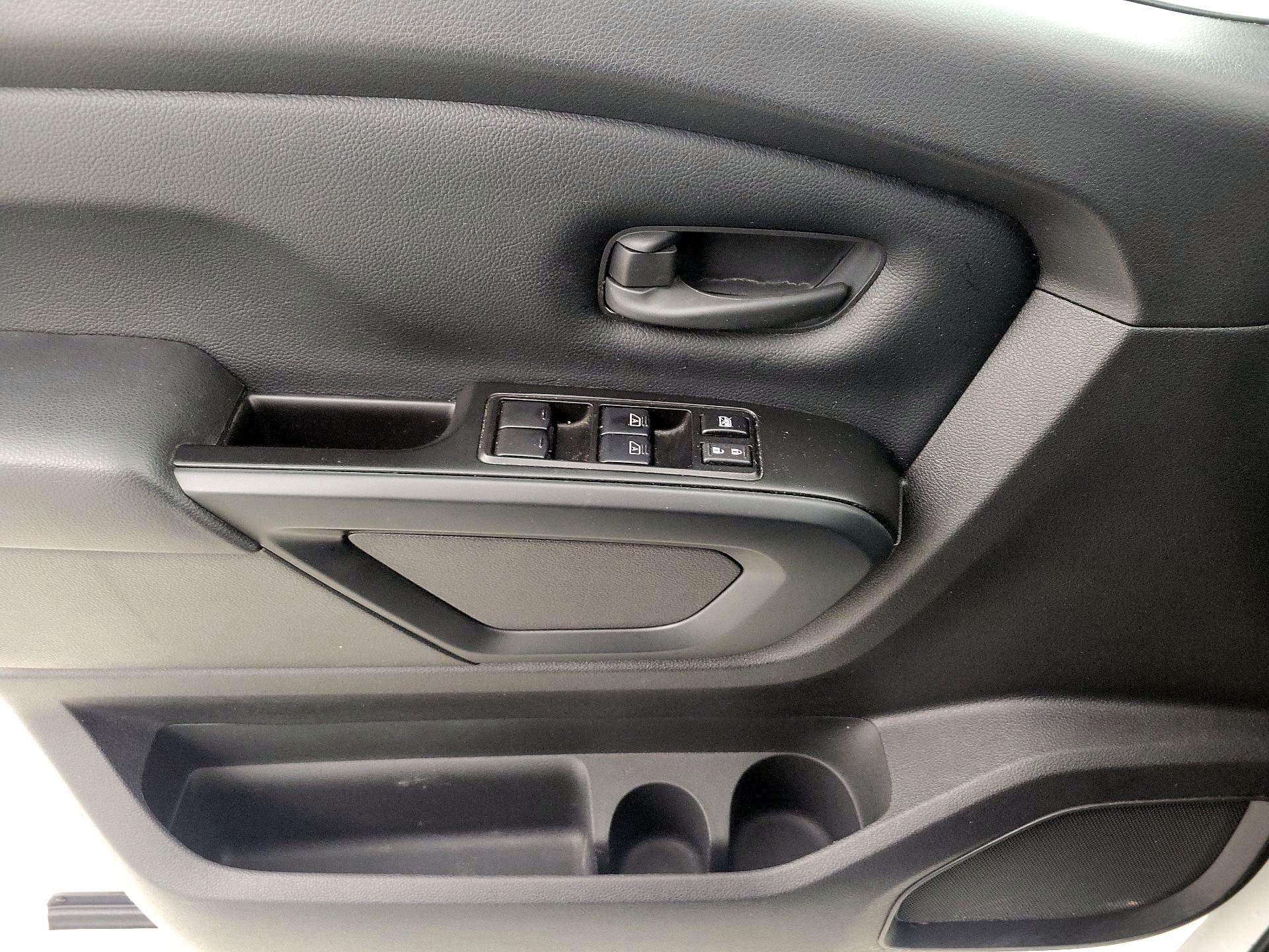 Thumbnail: 2023 Nissan Titan - 12