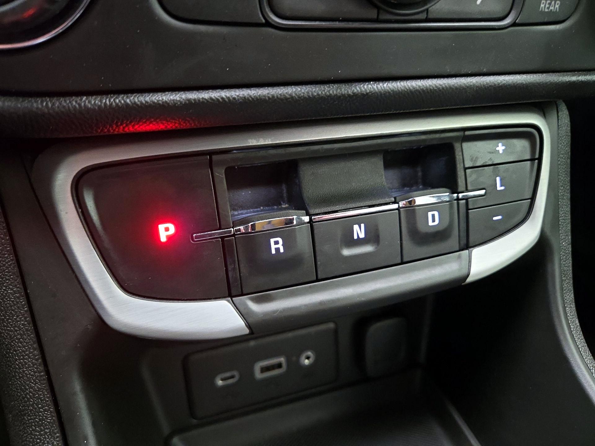 Thumbnail: 2022 GMC Terrain - 17