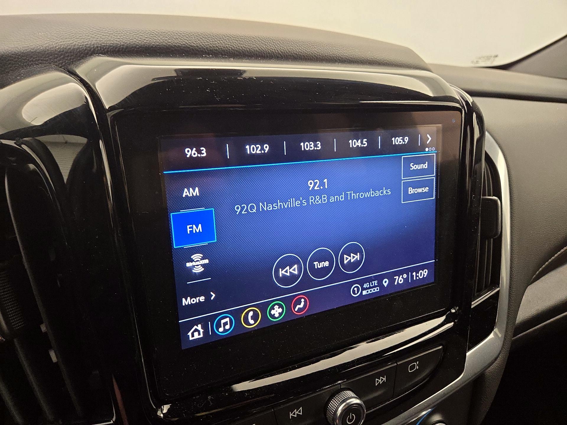 Thumbnail: 2023 Chevrolet Traverse - 15