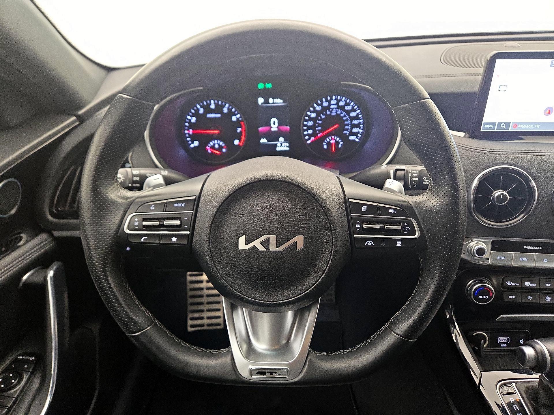 Thumbnail: 2023 Kia Stinger - 10