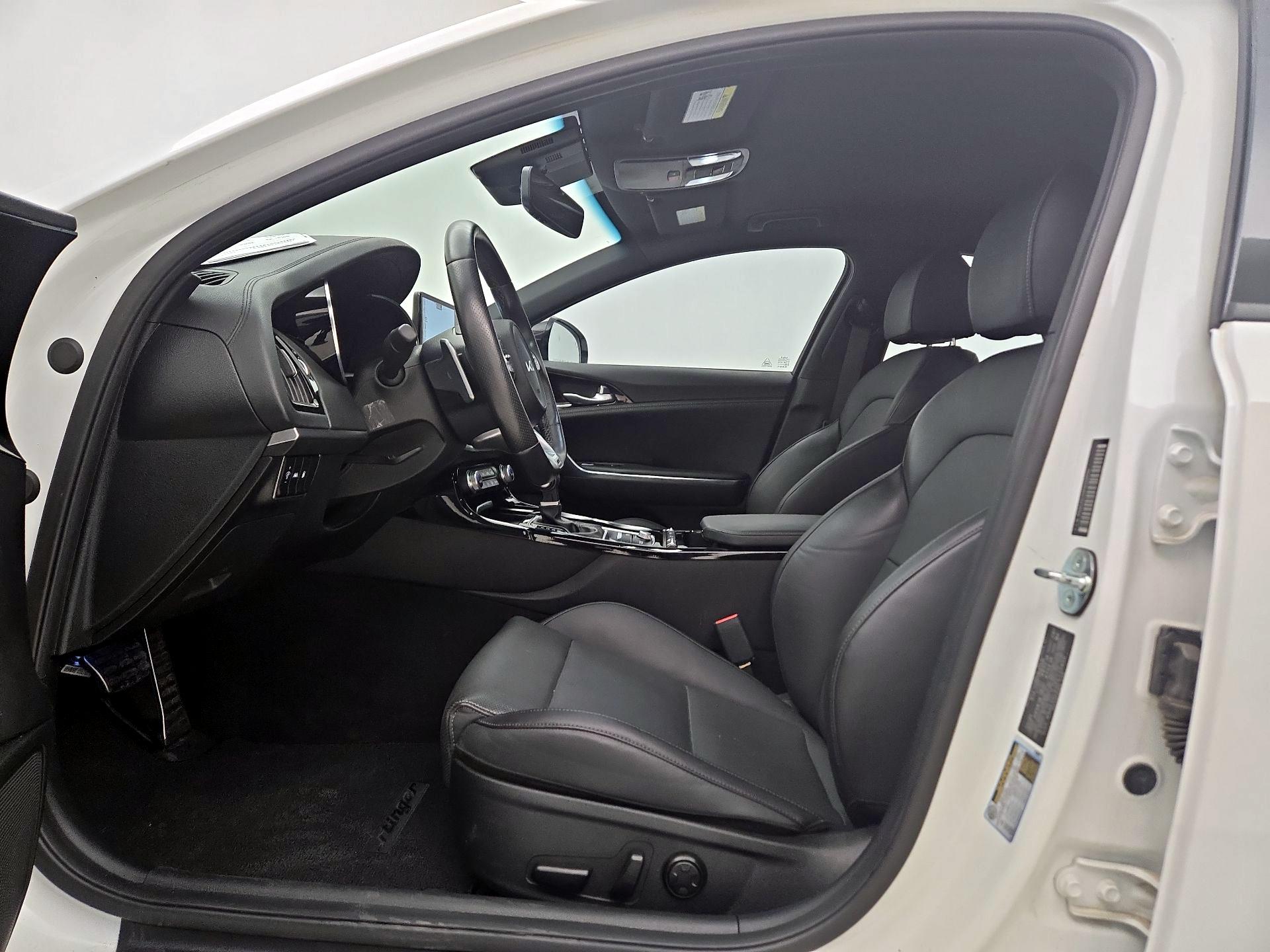 Thumbnail: 2023 Kia Stinger - 11