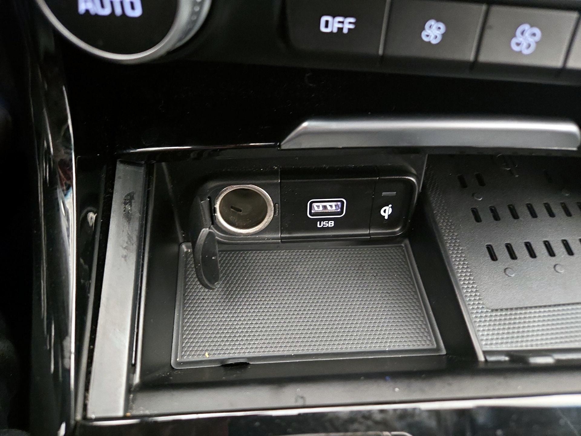 Thumbnail: 2023 Kia Stinger - 19