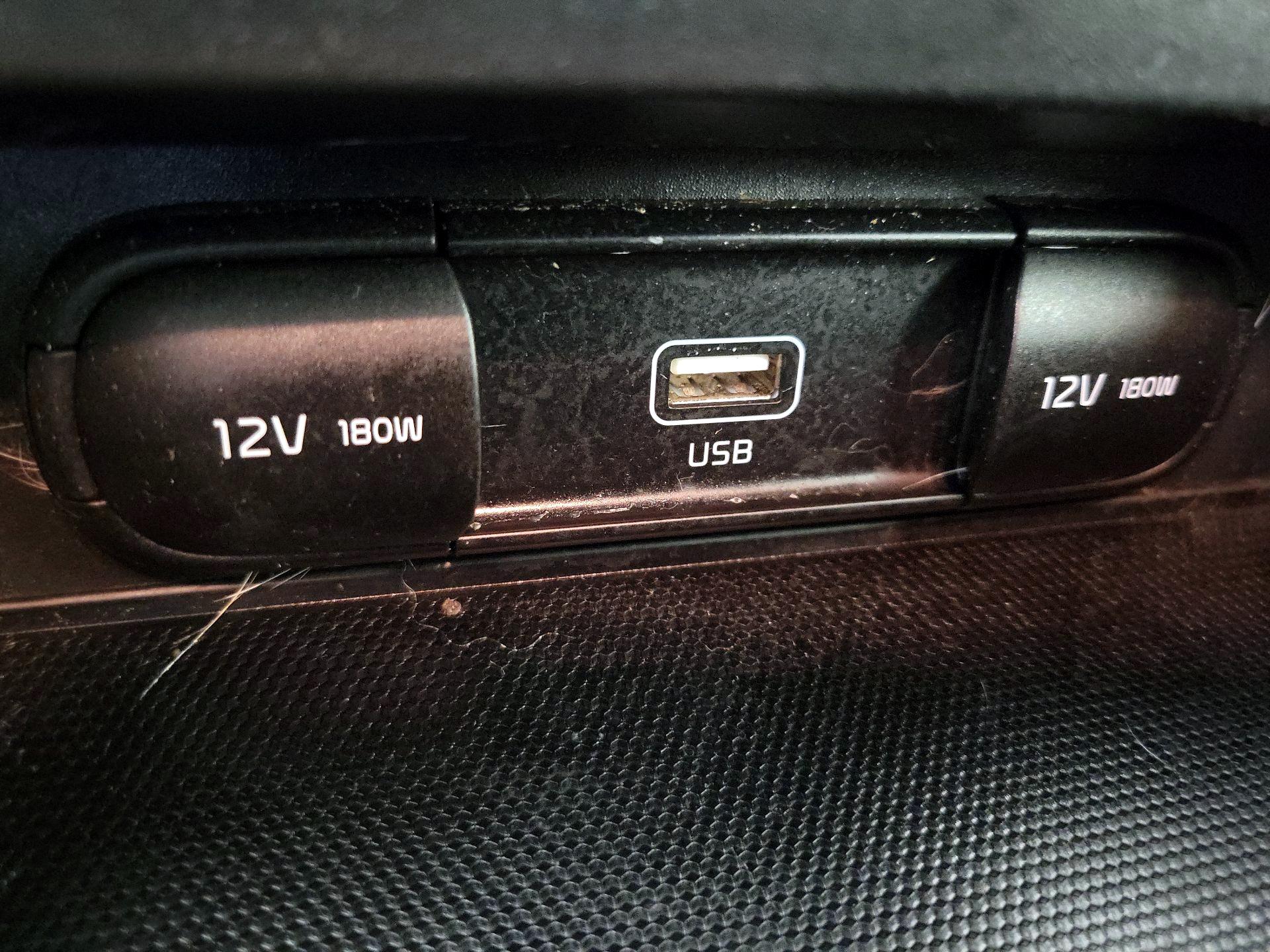 Thumbnail: 2020 Kia Soul - 18