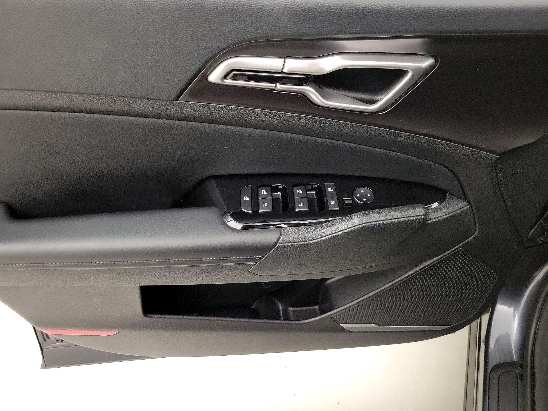 Thumbnail: 2023 Kia Sportage - 12