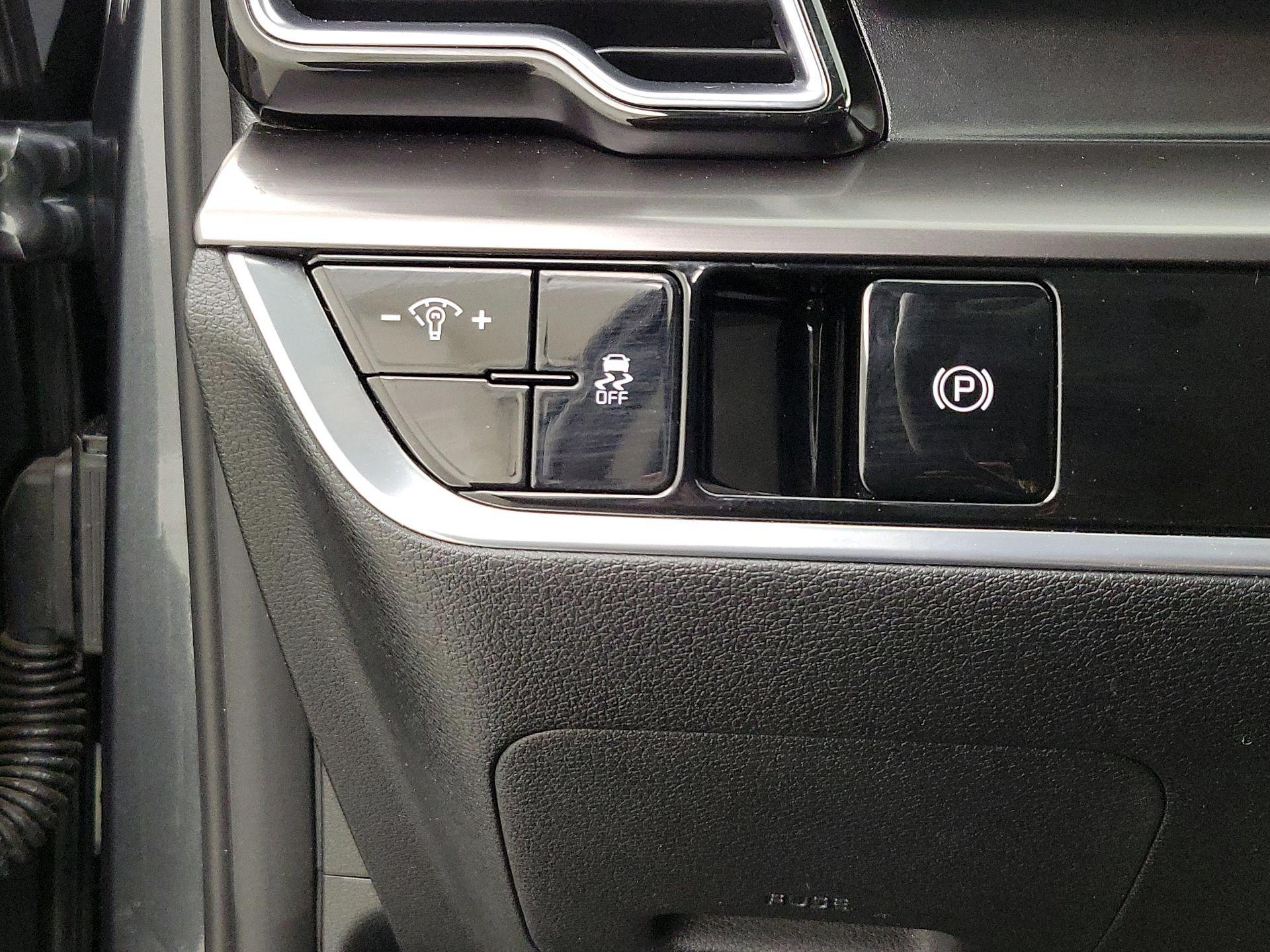 Thumbnail: 2023 Kia Sportage - 13