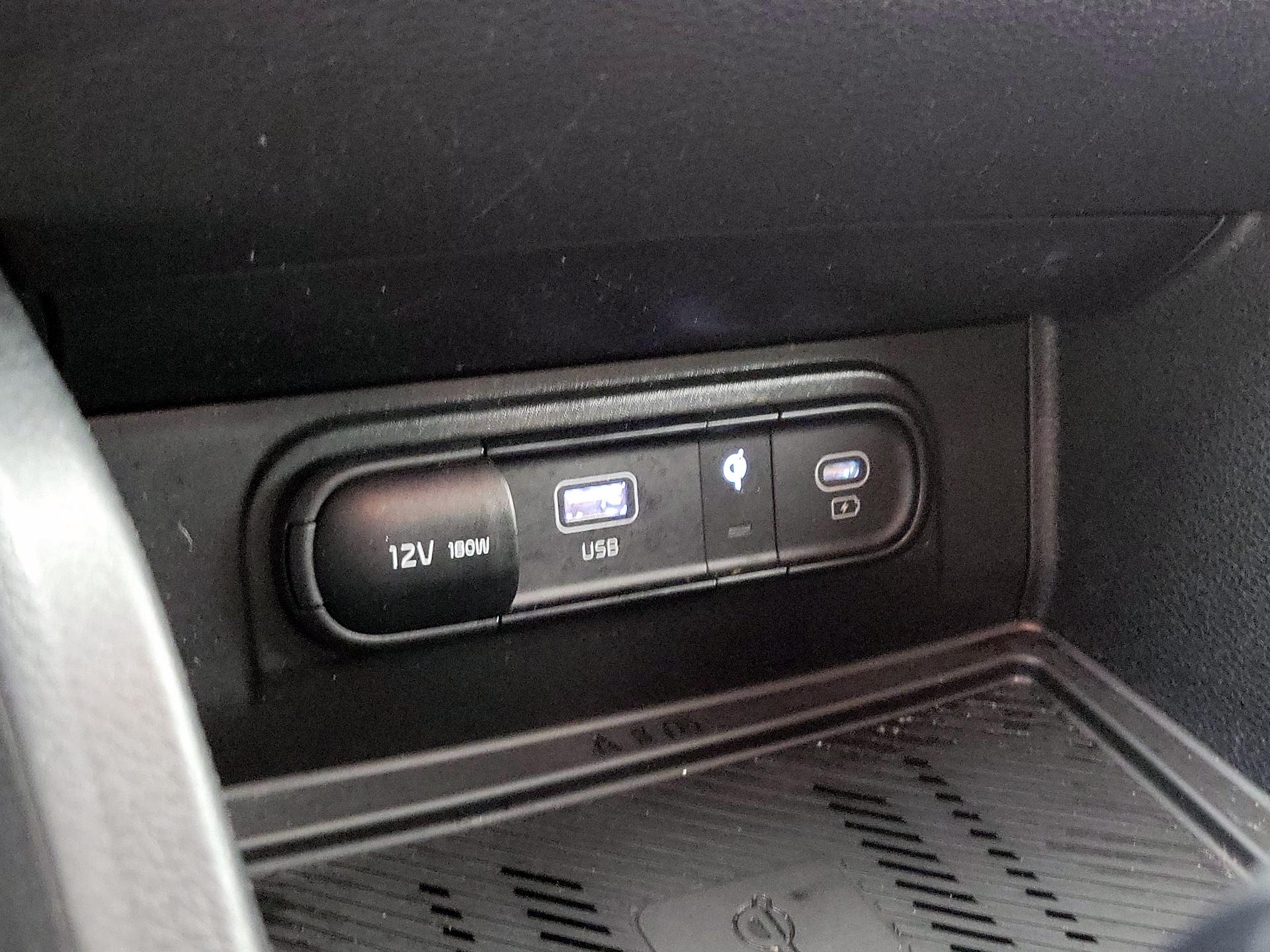 Thumbnail: 2023 Kia Sportage - 19