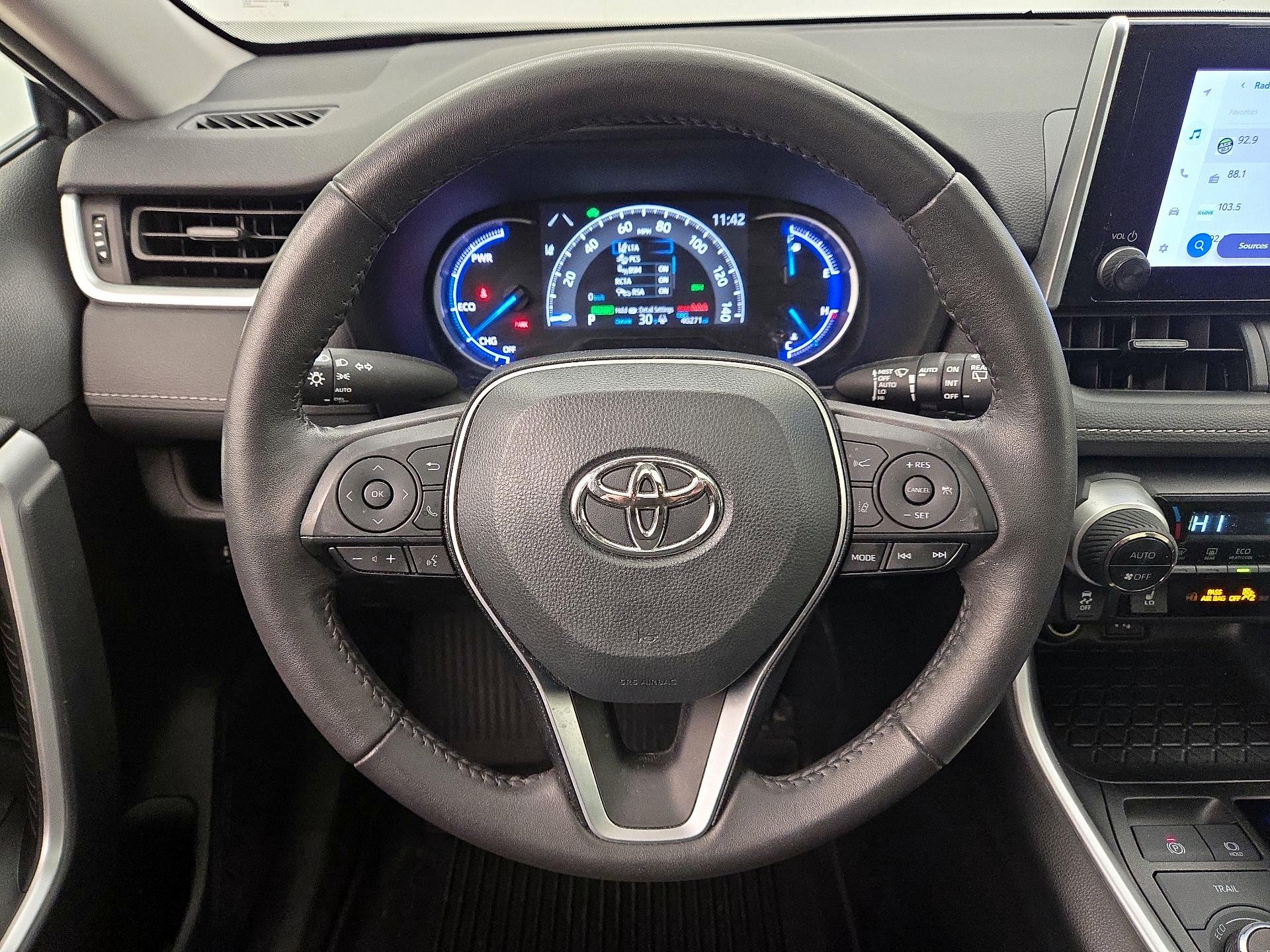 Thumbnail: 2023 Toyota RAV4 - 10