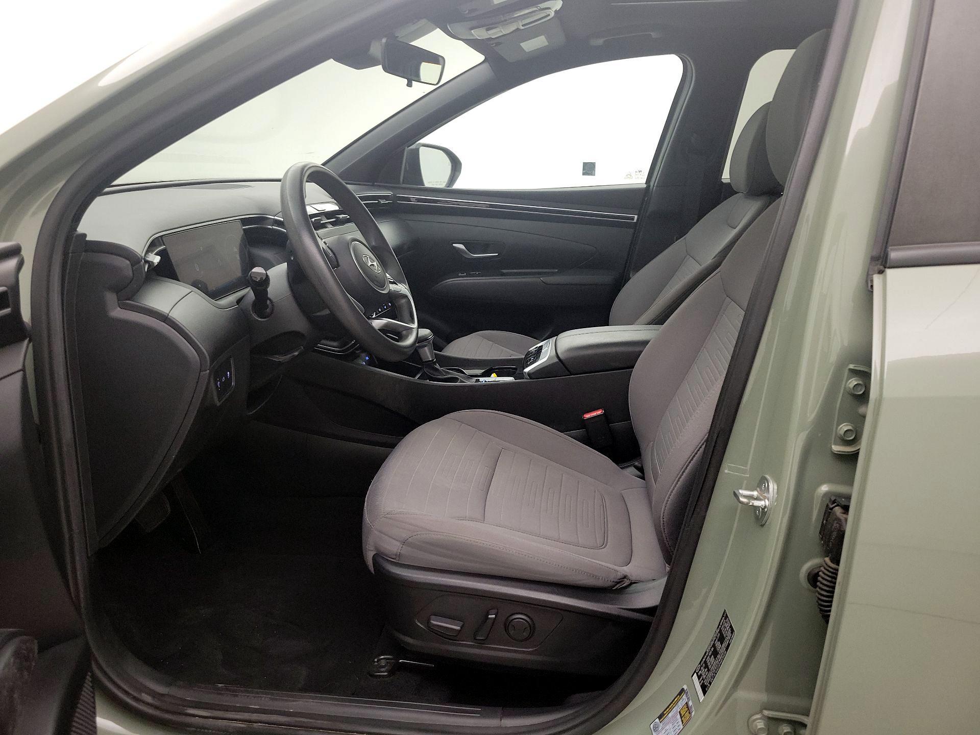 Thumbnail: 2023 Hyundai Santa Cruz - 11