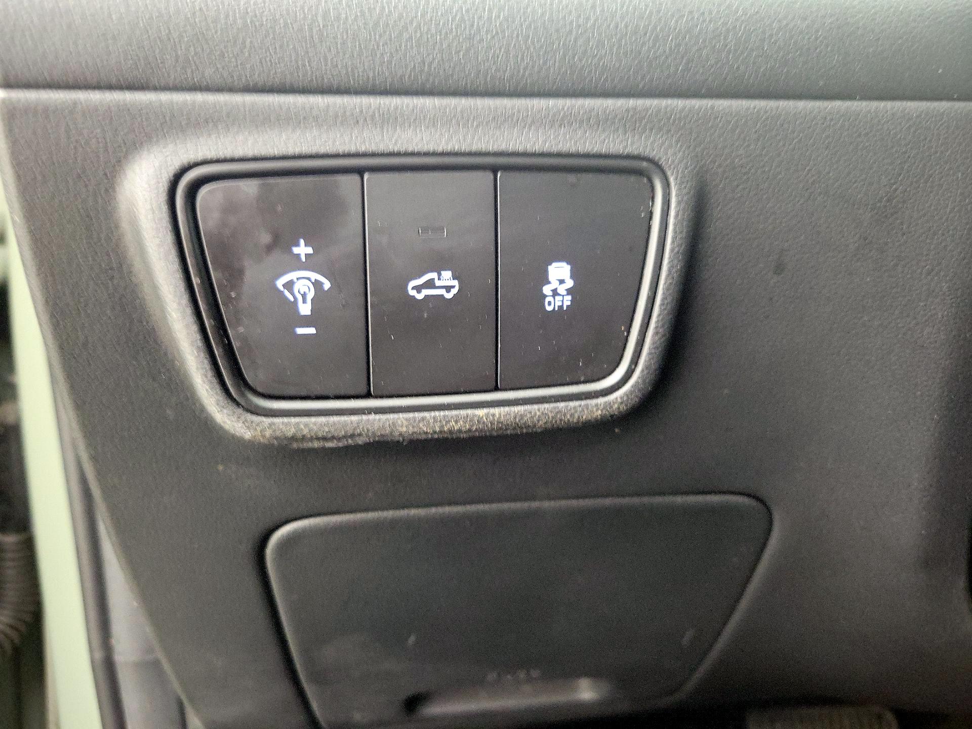 Thumbnail: 2023 Hyundai Santa Cruz - 13