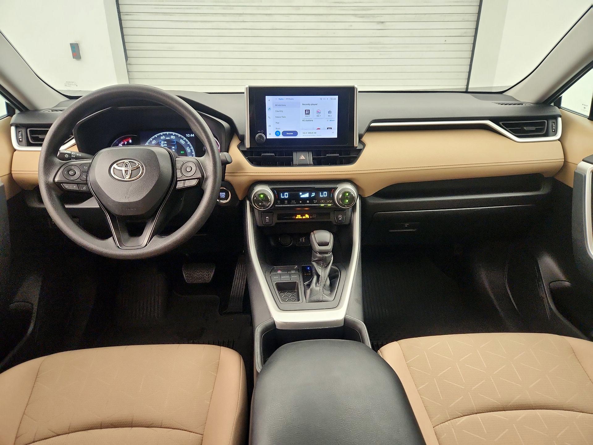 Thumbnail: 2023 Toyota RAV4 - 9