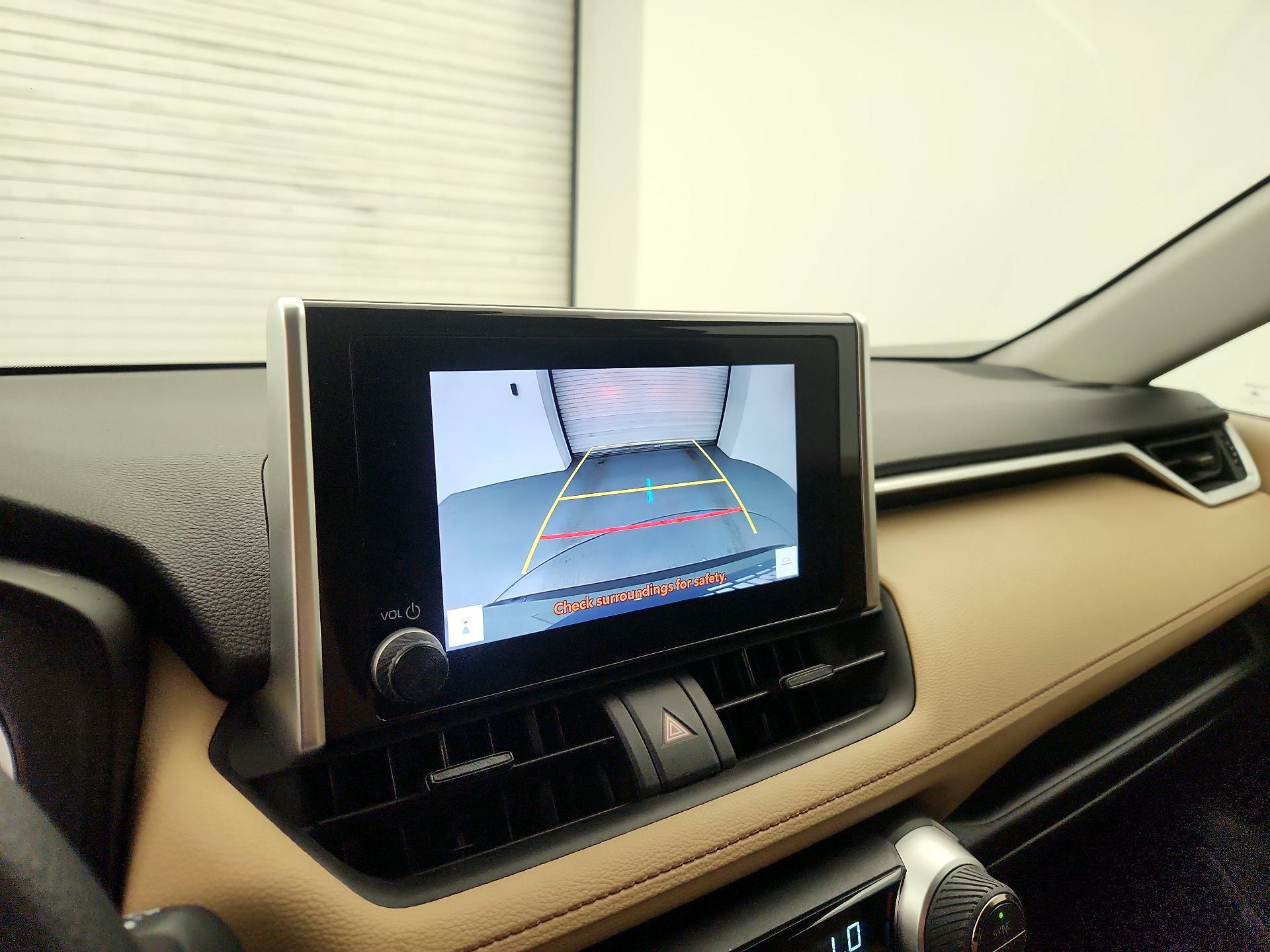 Thumbnail: 2023 Toyota RAV4 - 14