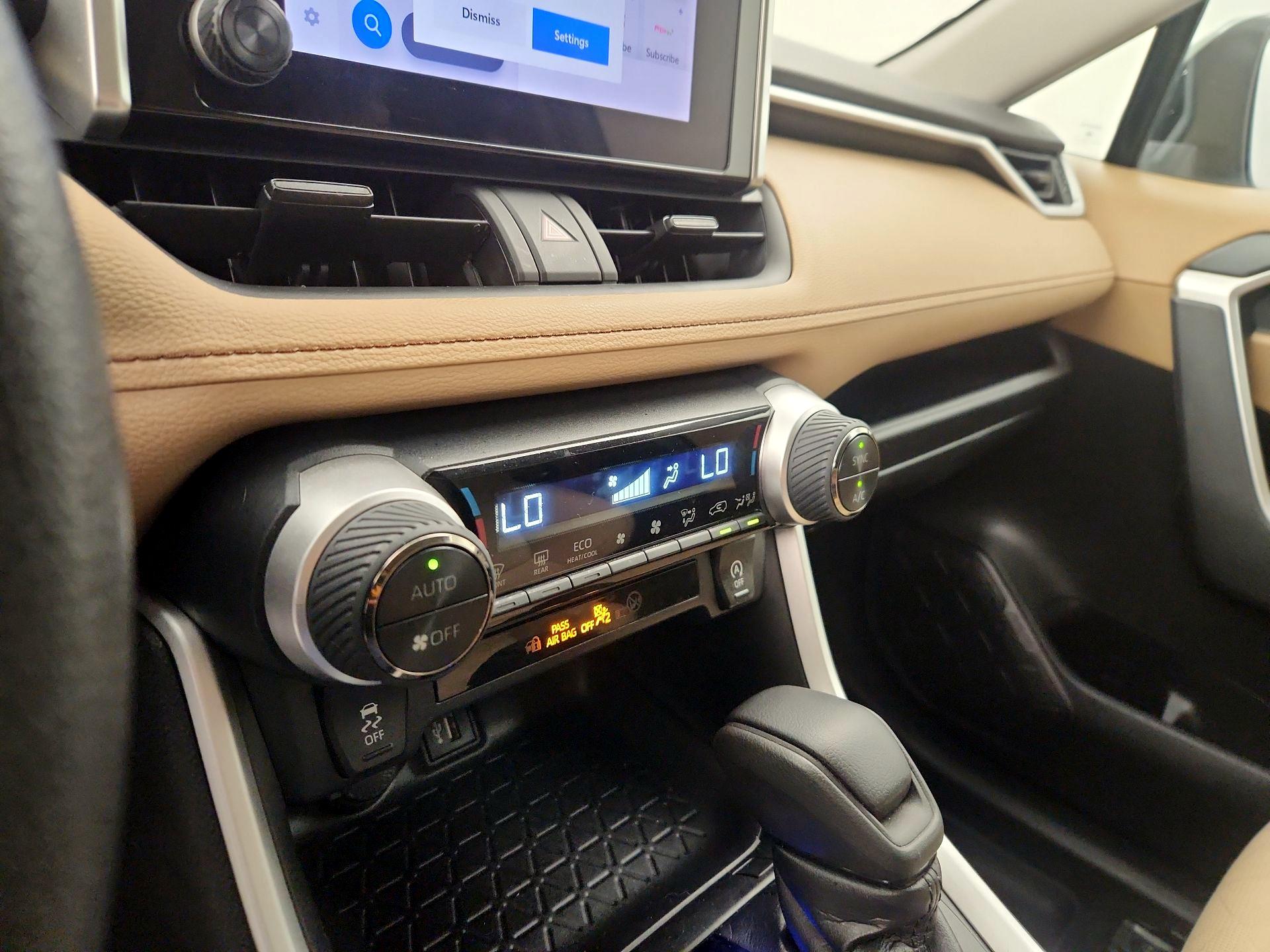 Thumbnail: 2023 Toyota RAV4 - 16