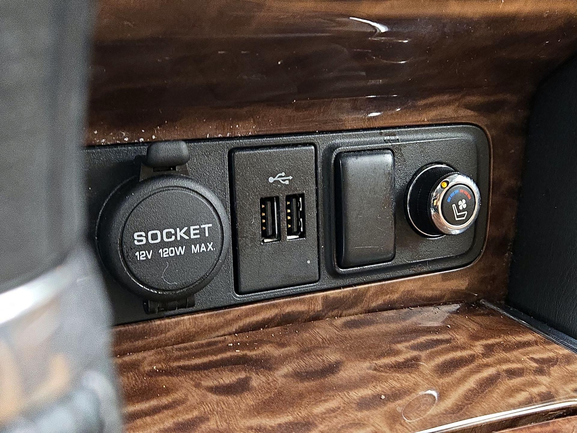 Thumbnail: 2018 Nissan Armada - 19