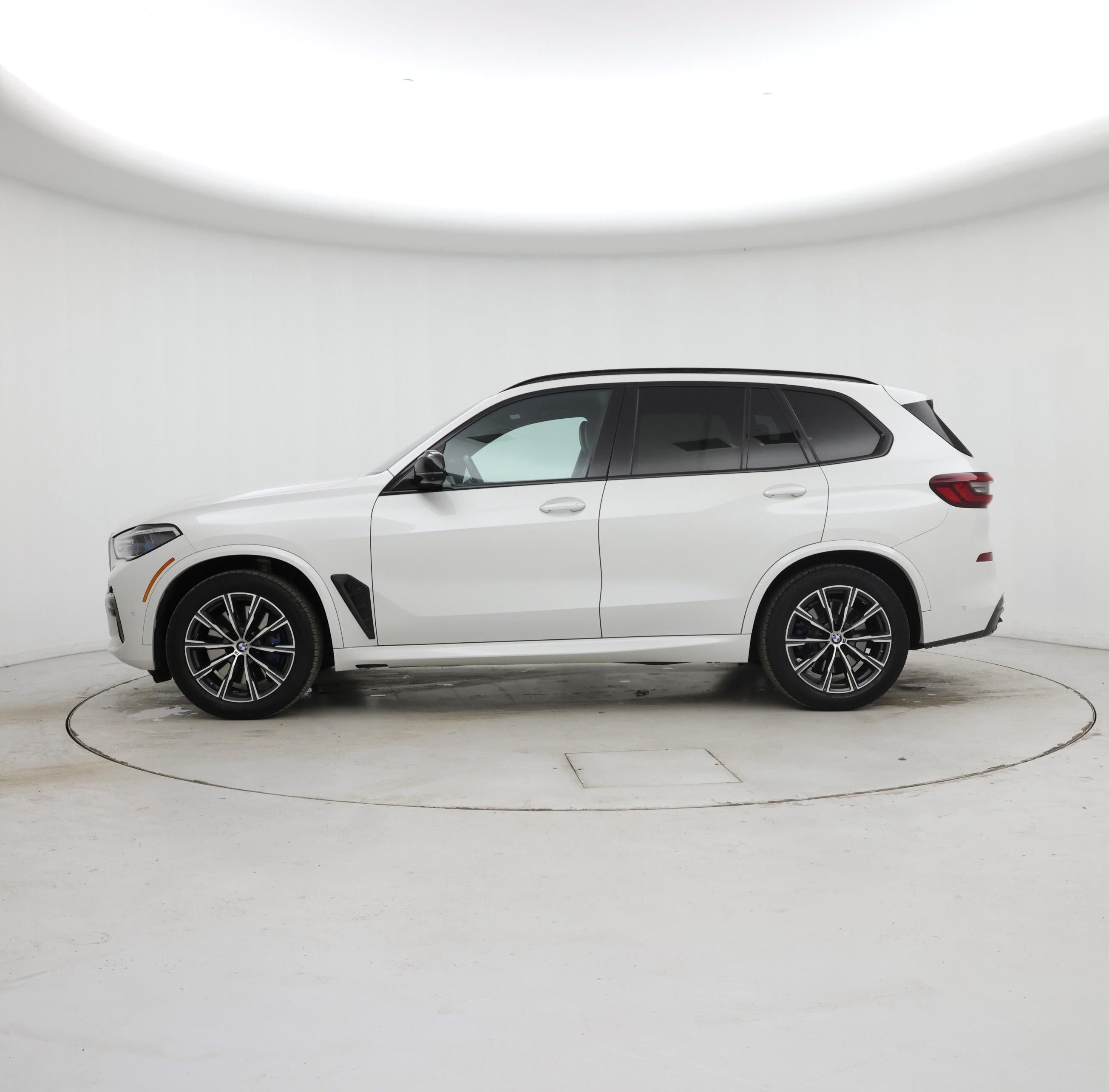 Thumbnail: 2021 BMW X5 - 3
