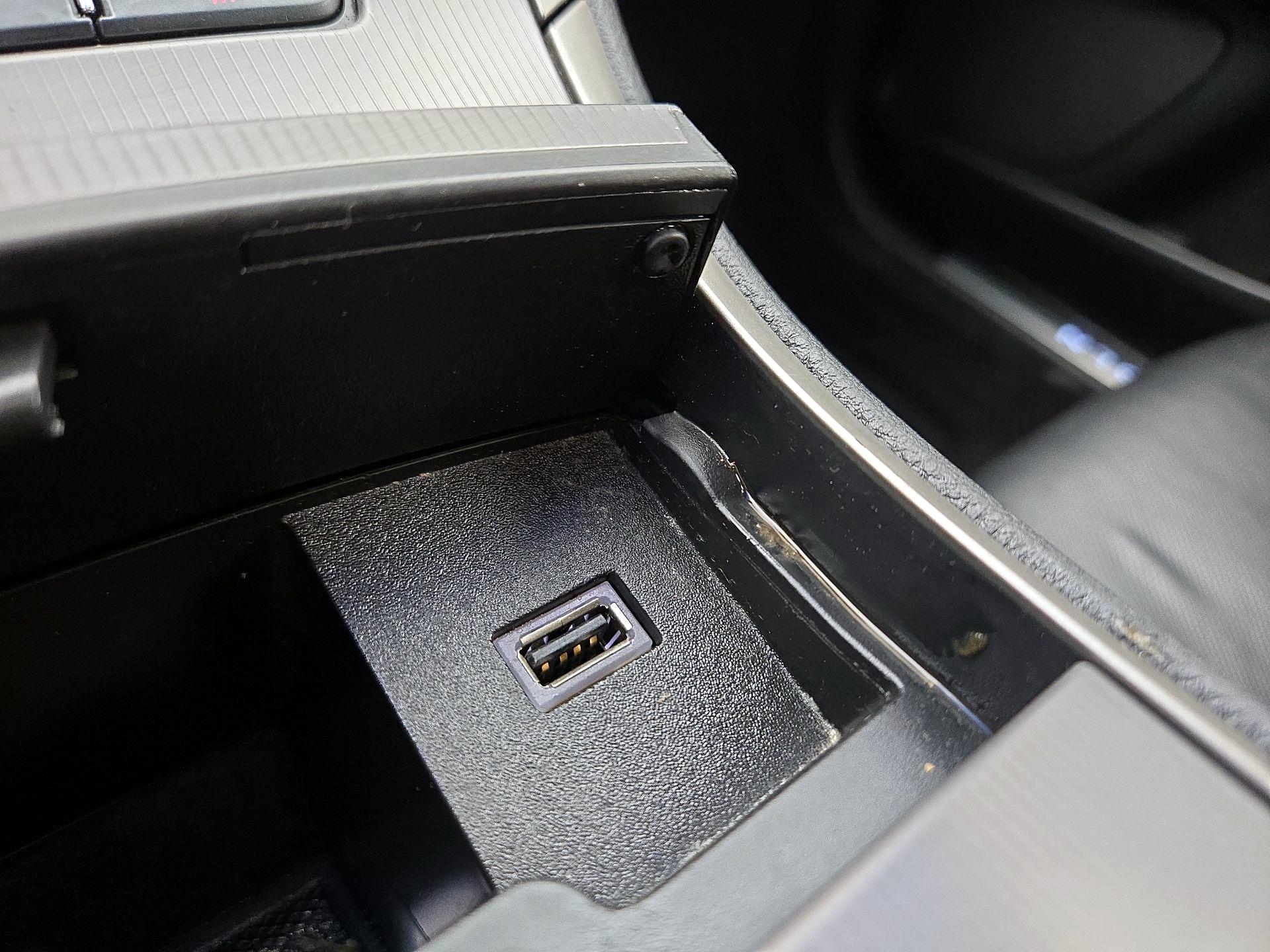 Thumbnail: 2017 Lincoln MKZ - 18