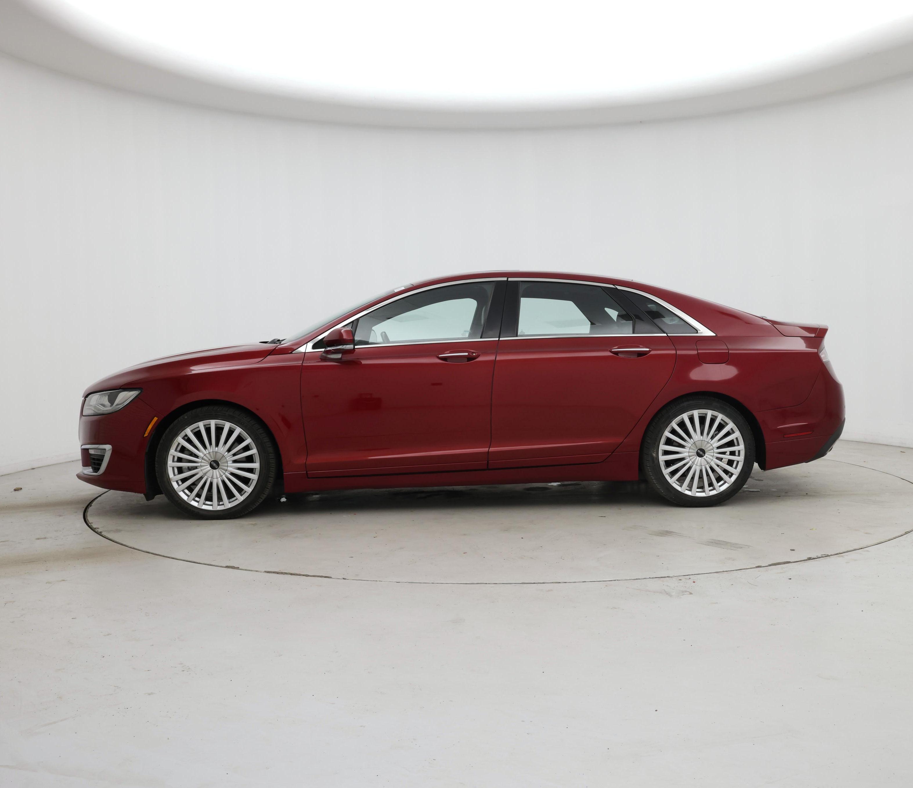 Thumbnail: 2017 Lincoln MKZ - 3