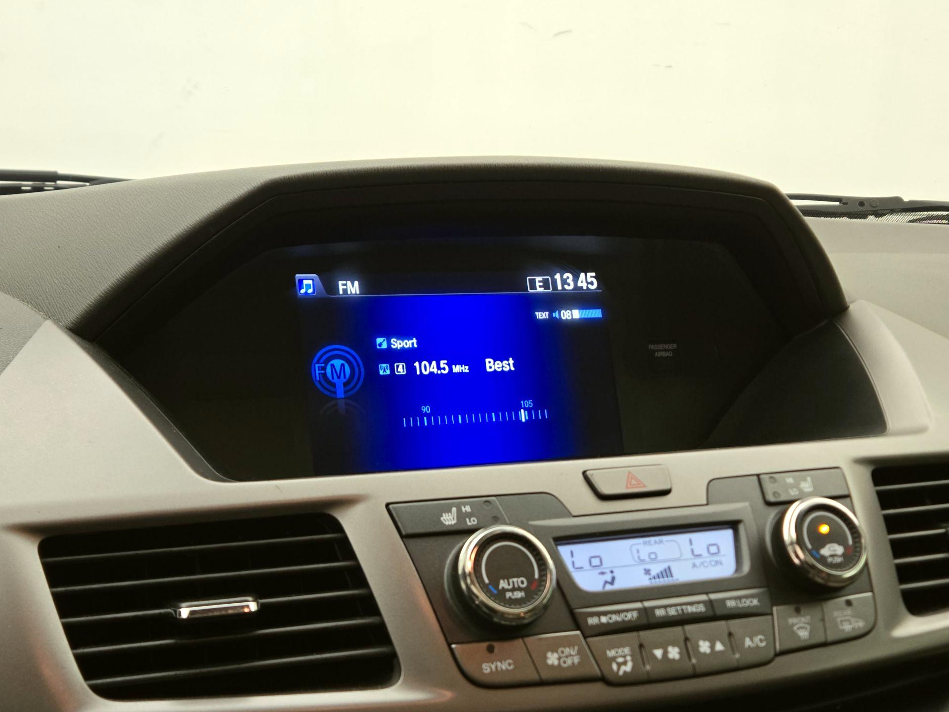 Thumbnail: 2015 Honda Odyssey - 15