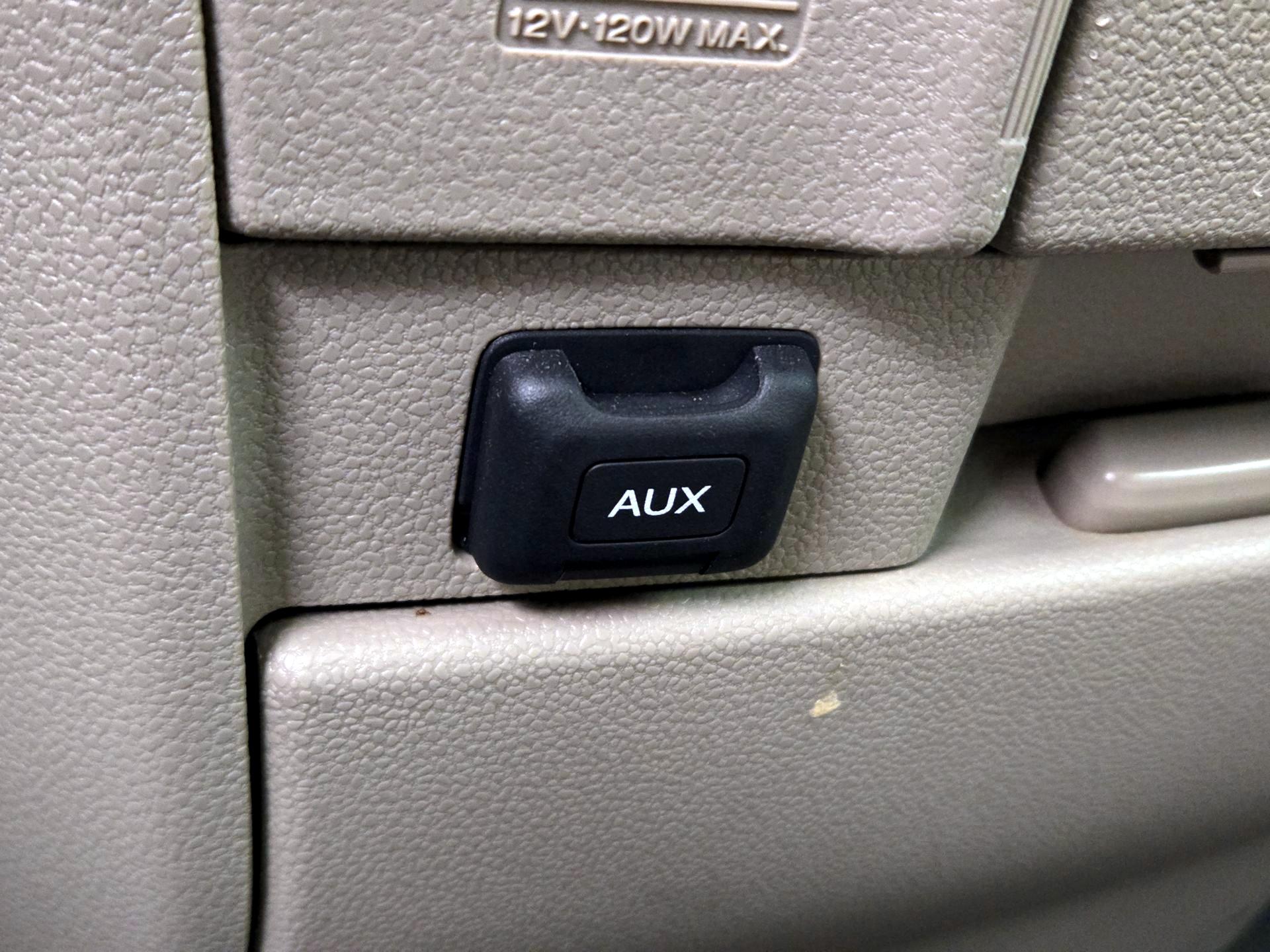 Thumbnail: 2015 Honda Odyssey - 18