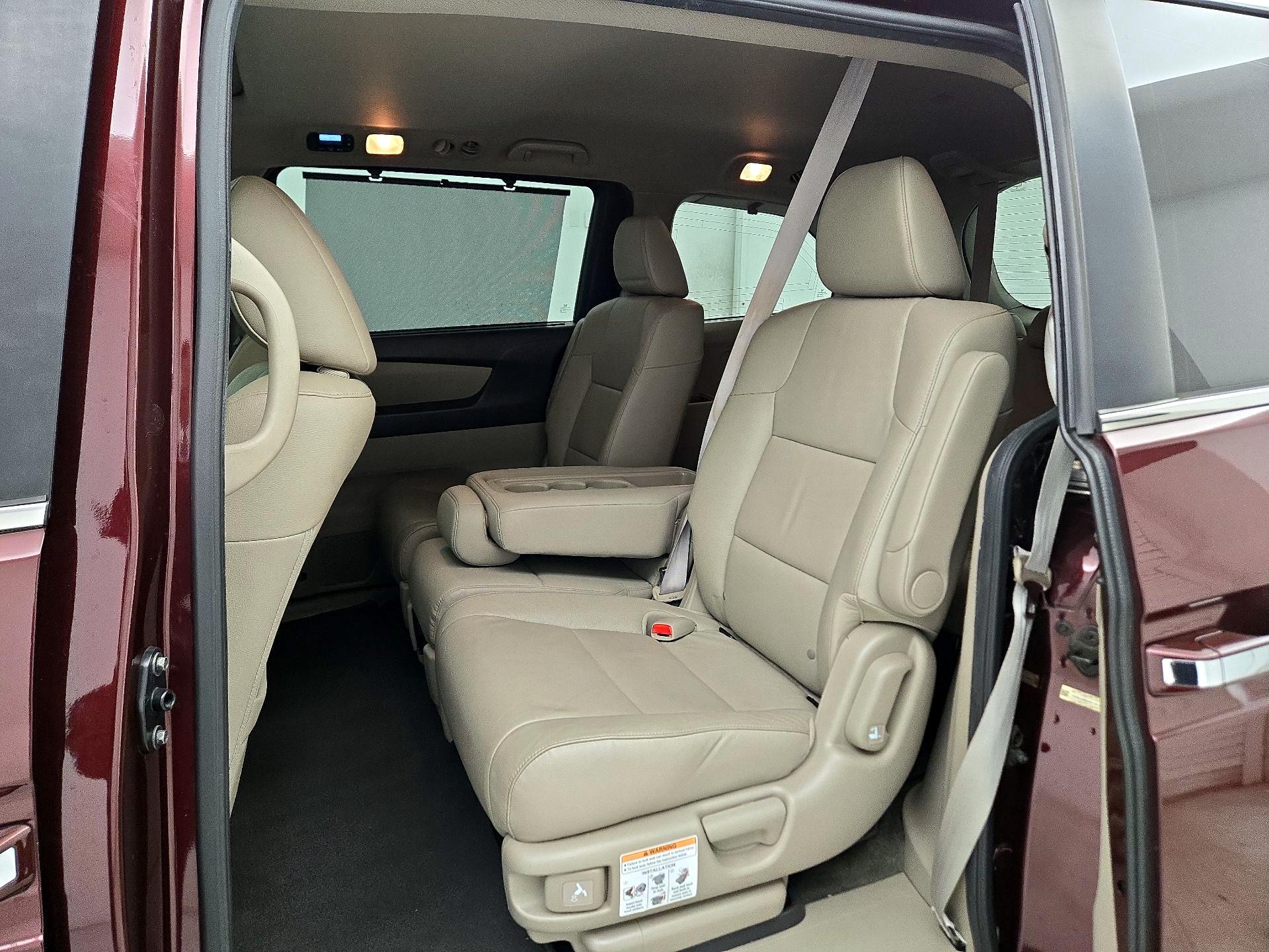 Thumbnail: 2015 Honda Odyssey - 20