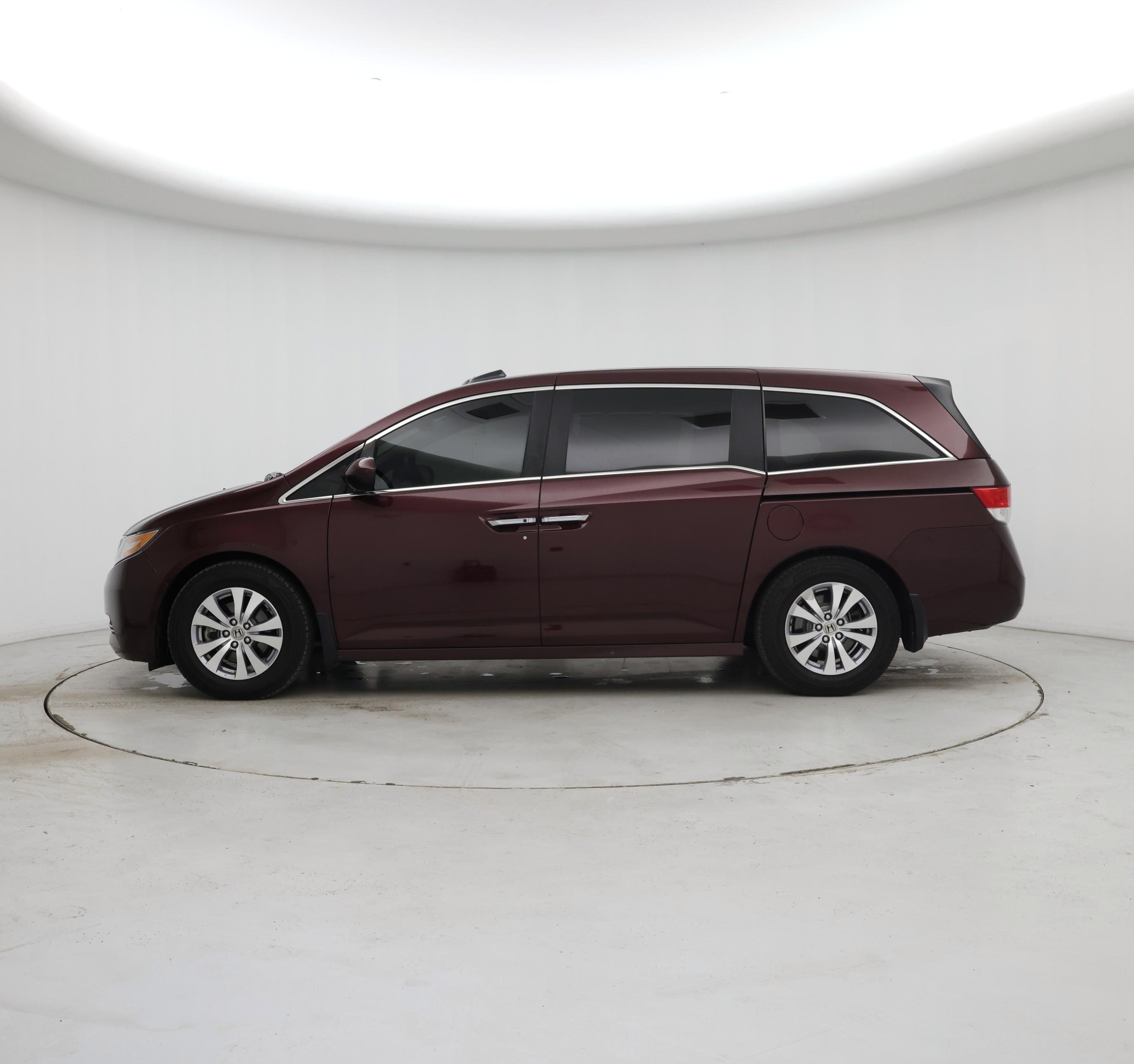 Thumbnail: 2015 Honda Odyssey - 3