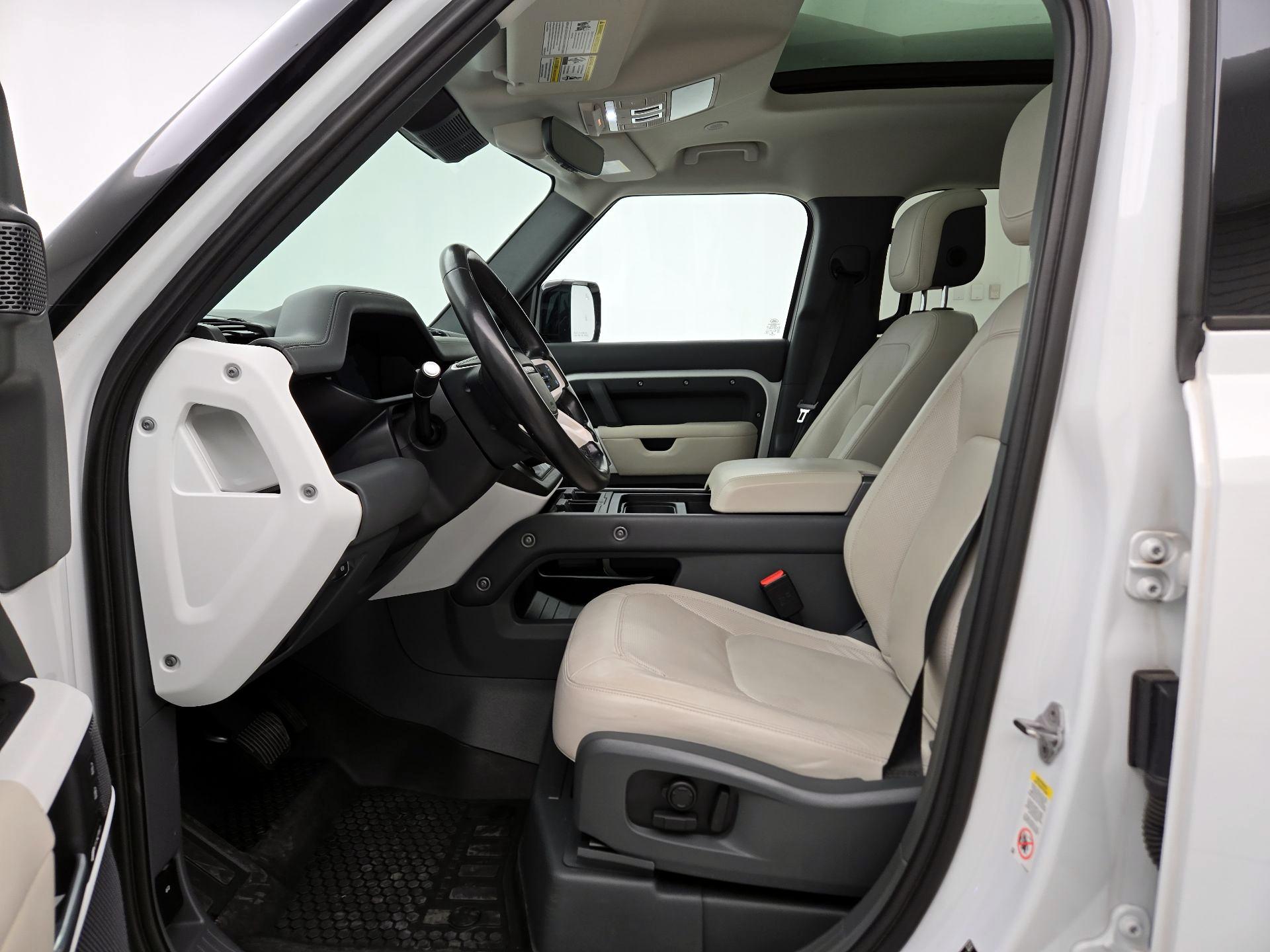 Thumbnail: 2023 Land Rover Defender - 11