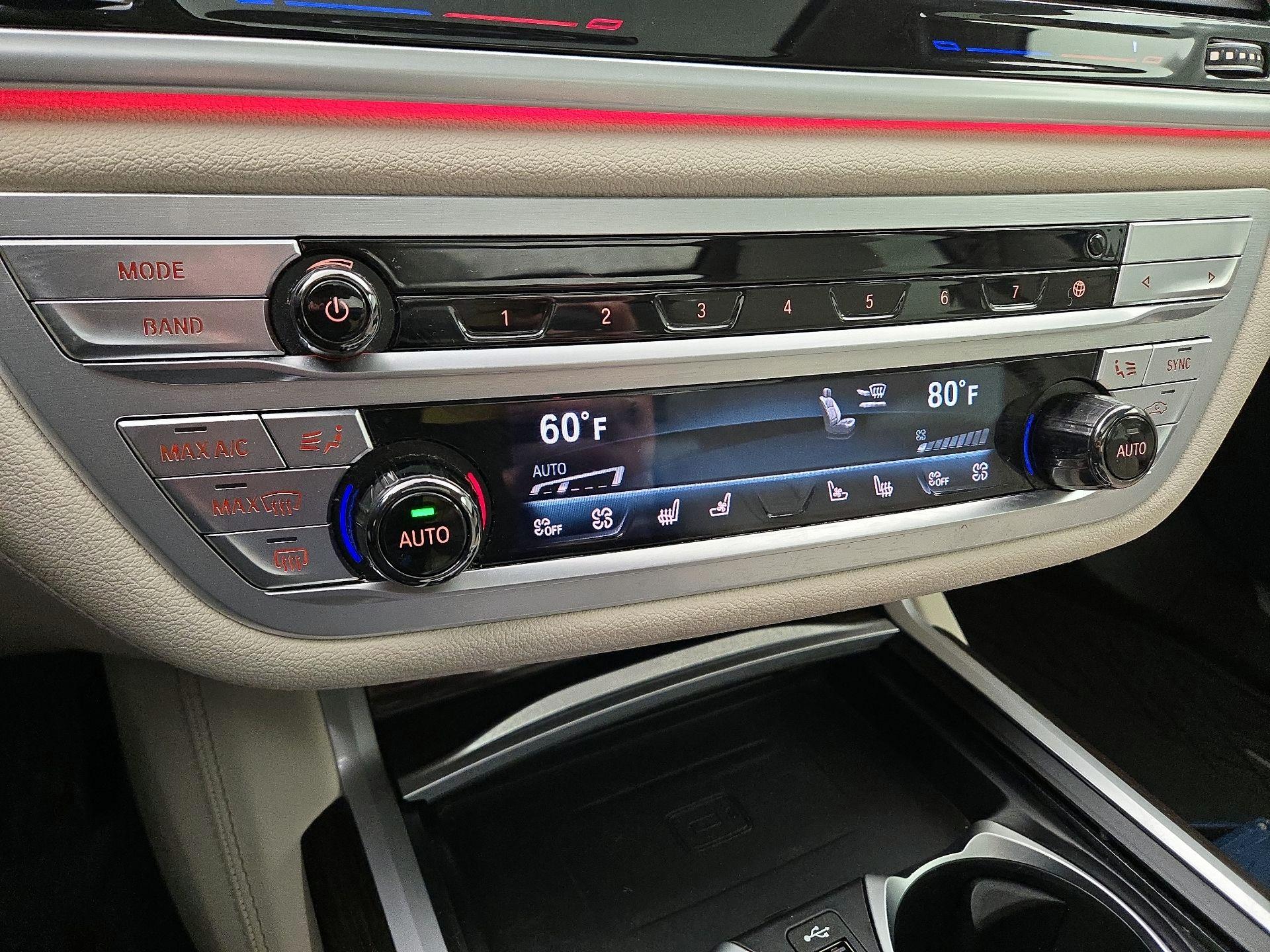 Thumbnail: 2021 BMW 7 Series - 17