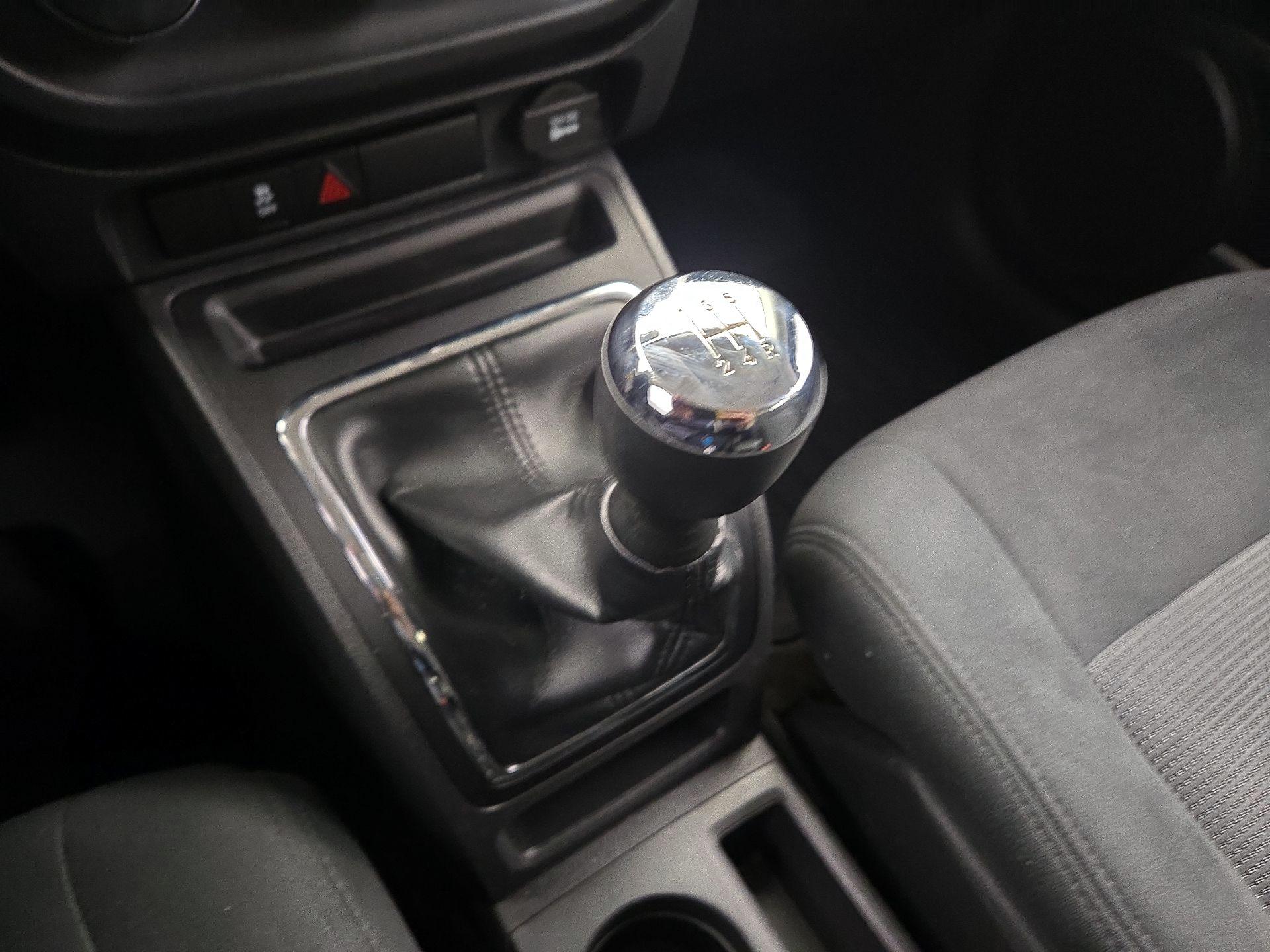 Thumbnail: 2015 Jeep Patriot - 15