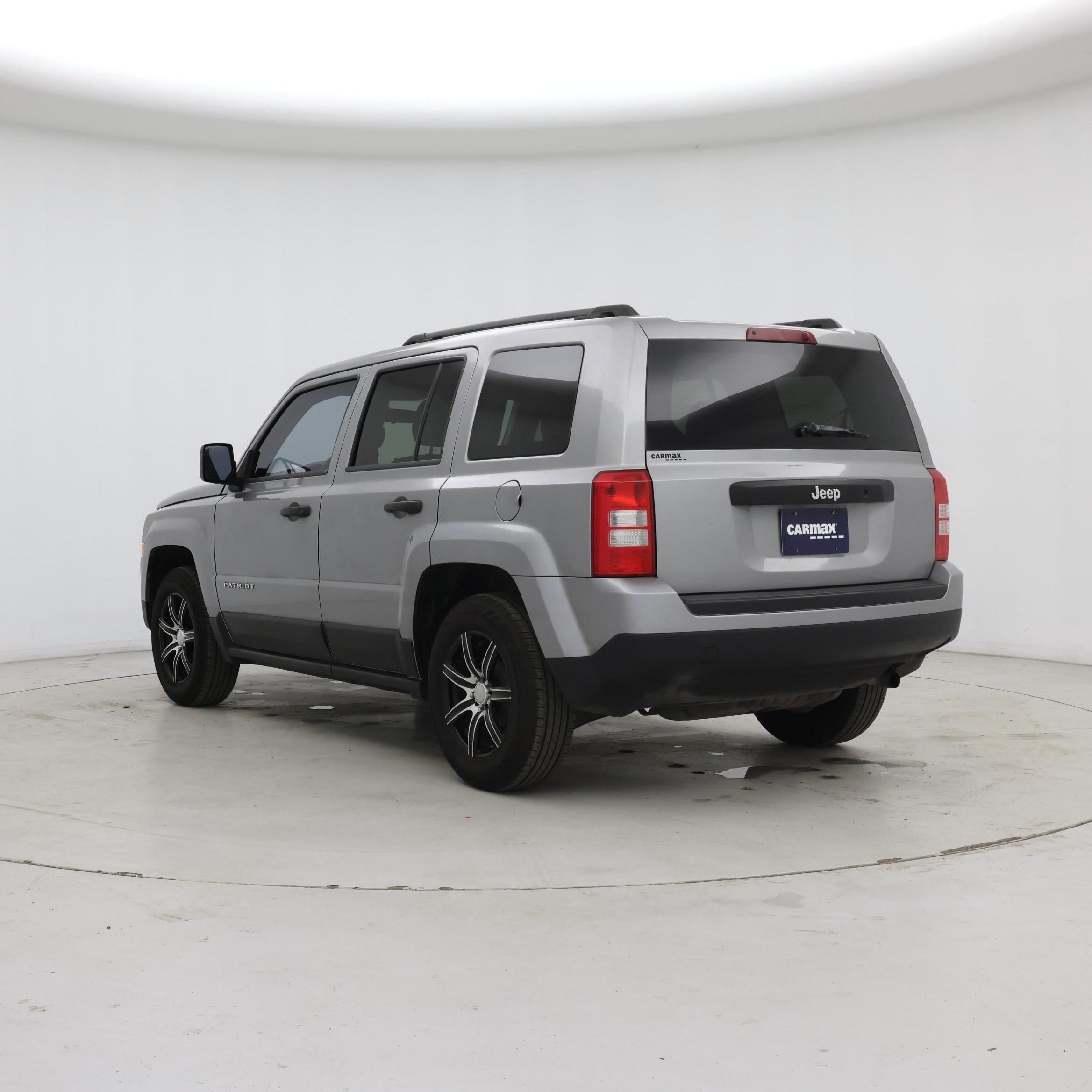 Thumbnail: 2015 Jeep Patriot - 2