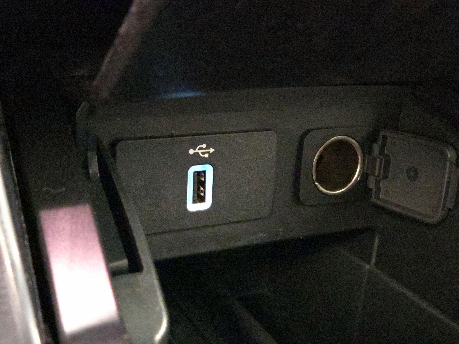 Thumbnail: 2018 Ford Explorer - 18