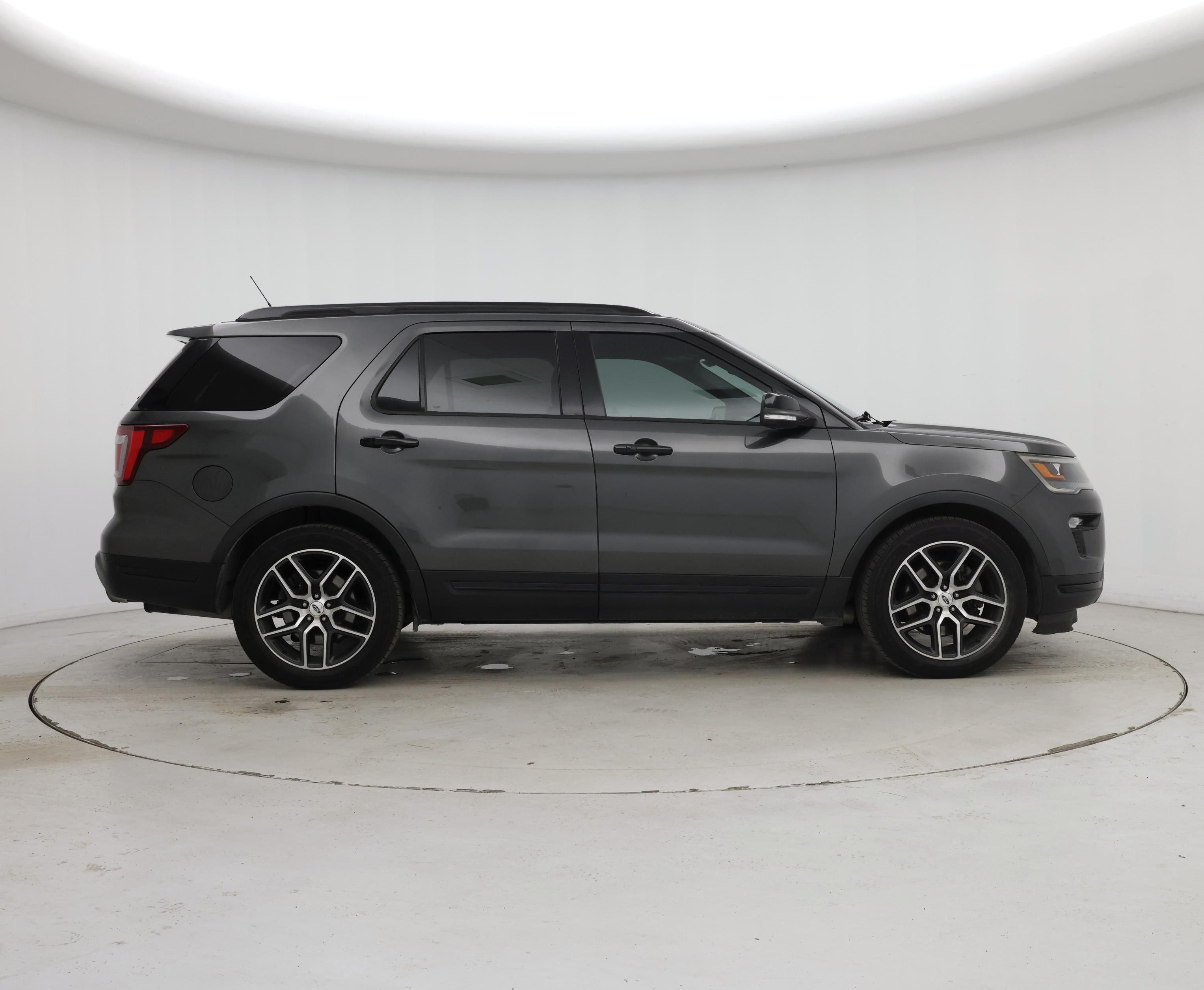 Thumbnail: 2018 Ford Explorer - 7