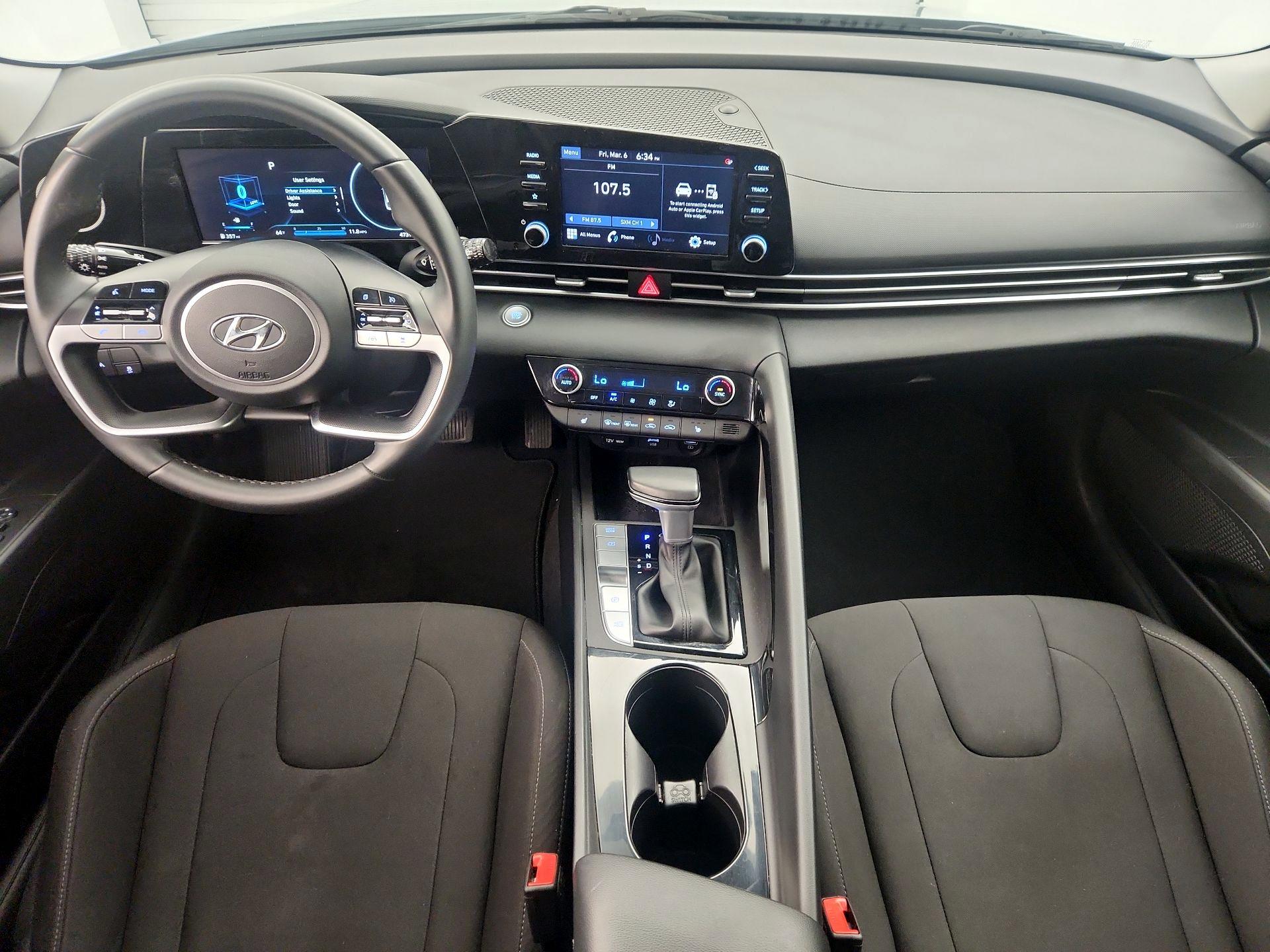 Thumbnail: 2022 Hyundai Elantra - 9